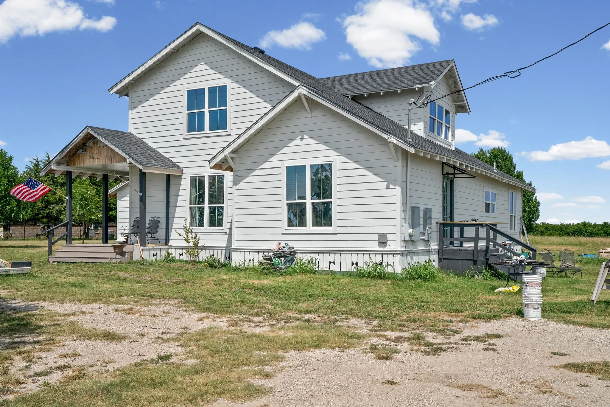 Single Family Residence For Sale in Hunt County , 759 COUNTY ROAD 2738, Caddo Mills, Texas 75135, 4 Bedroom, 3 Bathroom, Garage spaces, 3,160 Sqft, built in 1940, mls#21367597, Real Estate Agent in Caddo Mills, Homes For Sale in Hunt county, Homes For Sale in Caddo Mills, Realtor in Caddo Mills Texas, Real Estate Brokerage Independent Realty Texas, Luminita Cordes Realtor