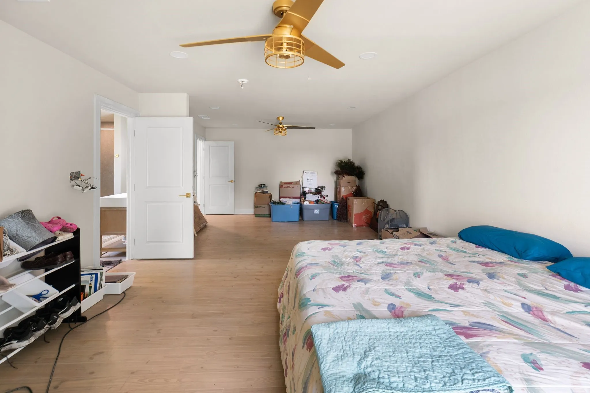 Single Family Residence For Sale in Hunt County , 759 COUNTY ROAD 2738, Caddo Mills, Texas 75135, 4 Bedroom, 3 Bathroom, Garage spaces, 3,160 Sqft, built in 1940, mls#21367597, Real Estate Agent in Caddo Mills, Homes For Sale in Hunt county, Homes For Sale in Caddo Mills, Realtor in Caddo Mills Texas, Real Estate Brokerage Independent Realty Texas, Luminita Cordes Realtor