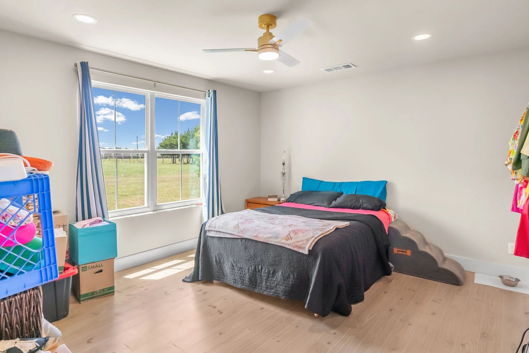 Single Family Residence For Sale in Hunt County , 759 COUNTY ROAD 2738, Caddo Mills, Texas 75135, 4 Bedroom, 3 Bathroom, Garage spaces, 3,160 Sqft, built in 1940, mls#21367597, Real Estate Agent in Caddo Mills, Homes For Sale in Hunt county, Homes For Sale in Caddo Mills, Realtor in Caddo Mills Texas, Real Estate Brokerage Independent Realty Texas, Luminita Cordes Realtor