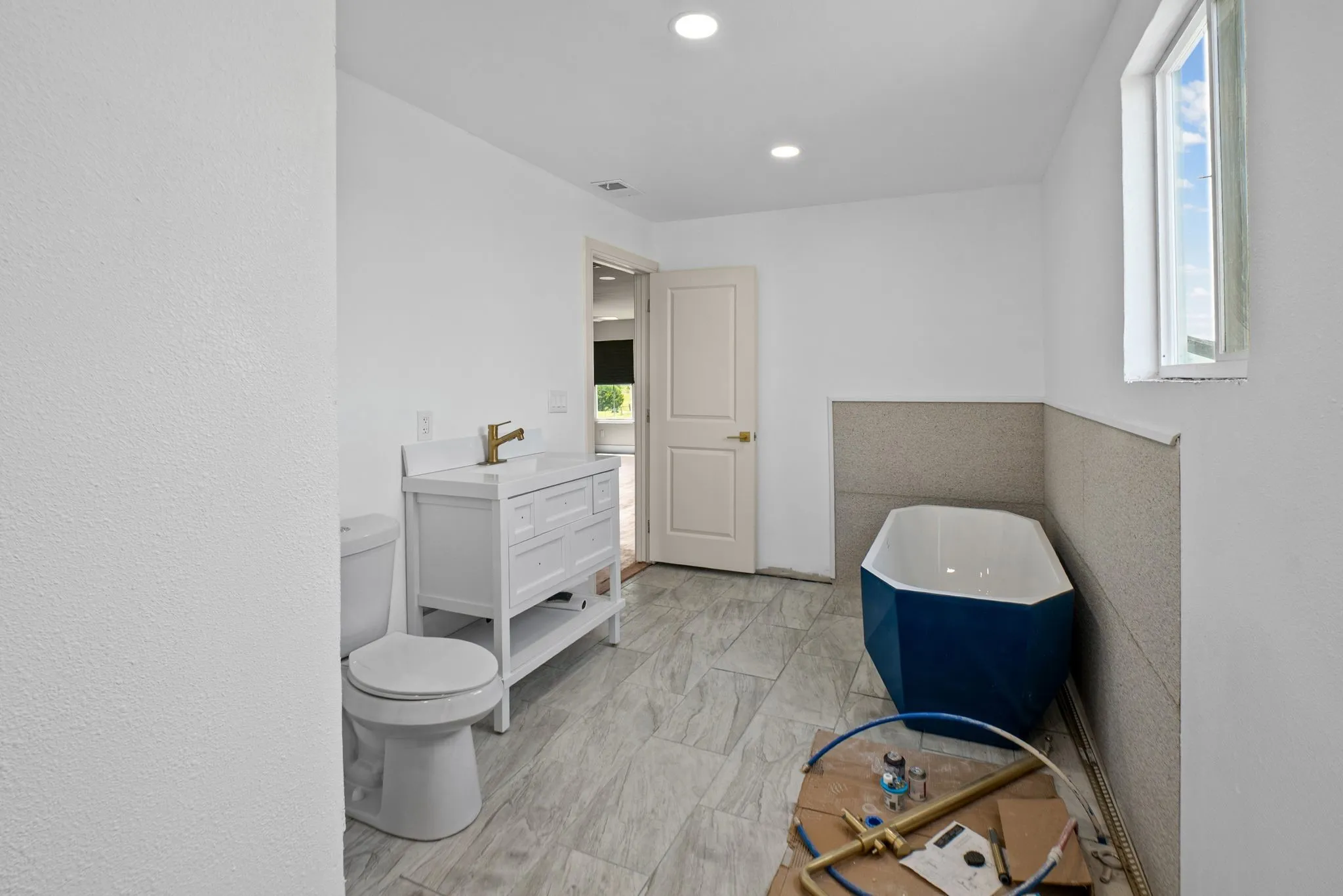 Single Family Residence For Sale in Hunt County , 759 COUNTY ROAD 2738, Caddo Mills, Texas 75135, 4 Bedroom, 3 Bathroom, Garage spaces, 3,160 Sqft, built in 1940, mls#21367597, Real Estate Agent in Caddo Mills, Homes For Sale in Hunt county, Homes For Sale in Caddo Mills, Realtor in Caddo Mills Texas, Real Estate Brokerage Independent Realty Texas, Luminita Cordes Realtor