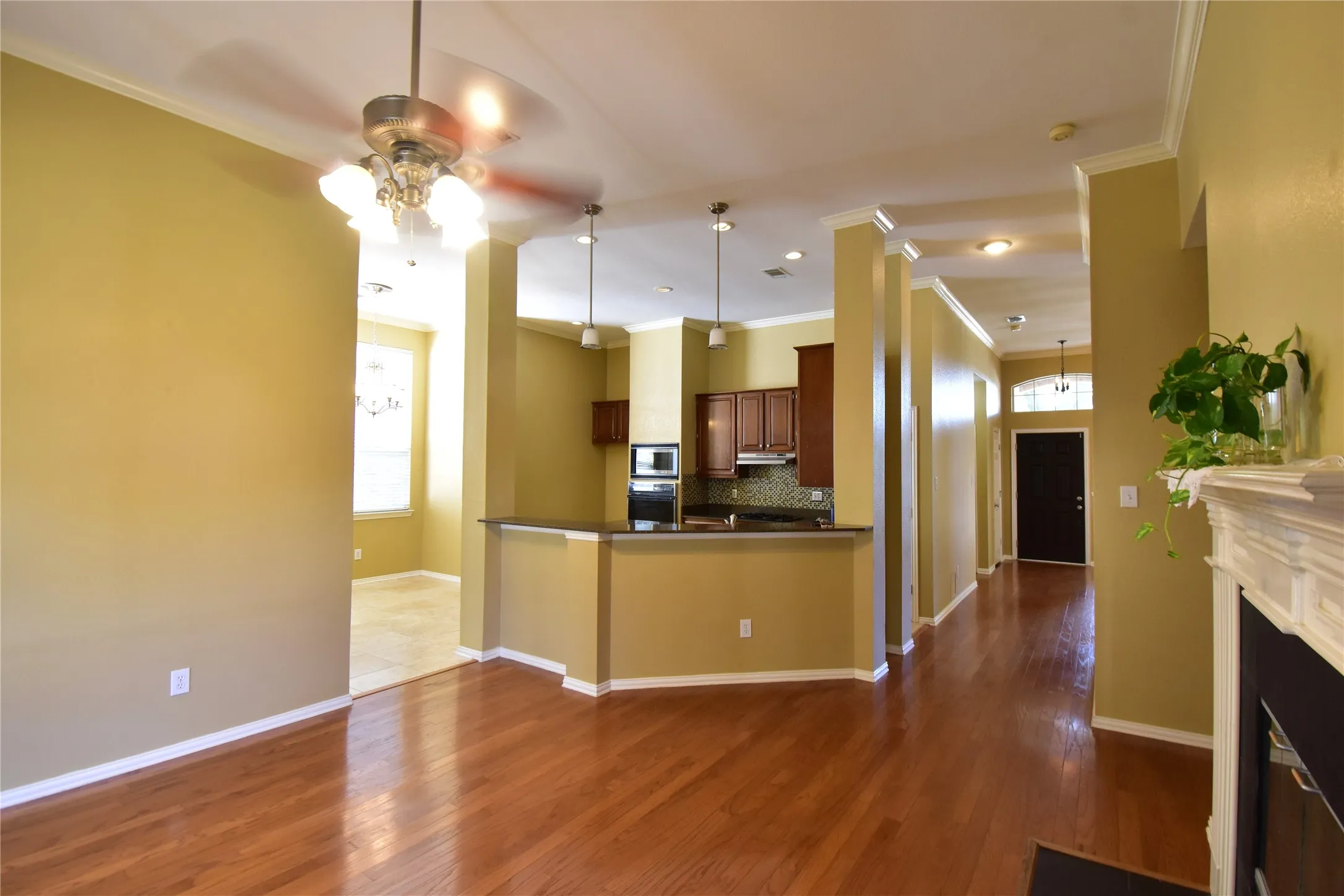 Single Family Residence For Sale in Collin County , 1109 Shadow Lakes Boulevard, Allen, Texas 75002, 4 Bedroom, 2 Bathroom, 2 Garage spaces, 2,031 Sqft, built in 1993, mls#21370265, Real Estate Agent in Allen, Homes For Sale in Collin county, Homes For Sale in Allen, Realtor in Allen Texas, Real Estate Brokerage Independent Realty Texas, Luminita Cordes Realtor