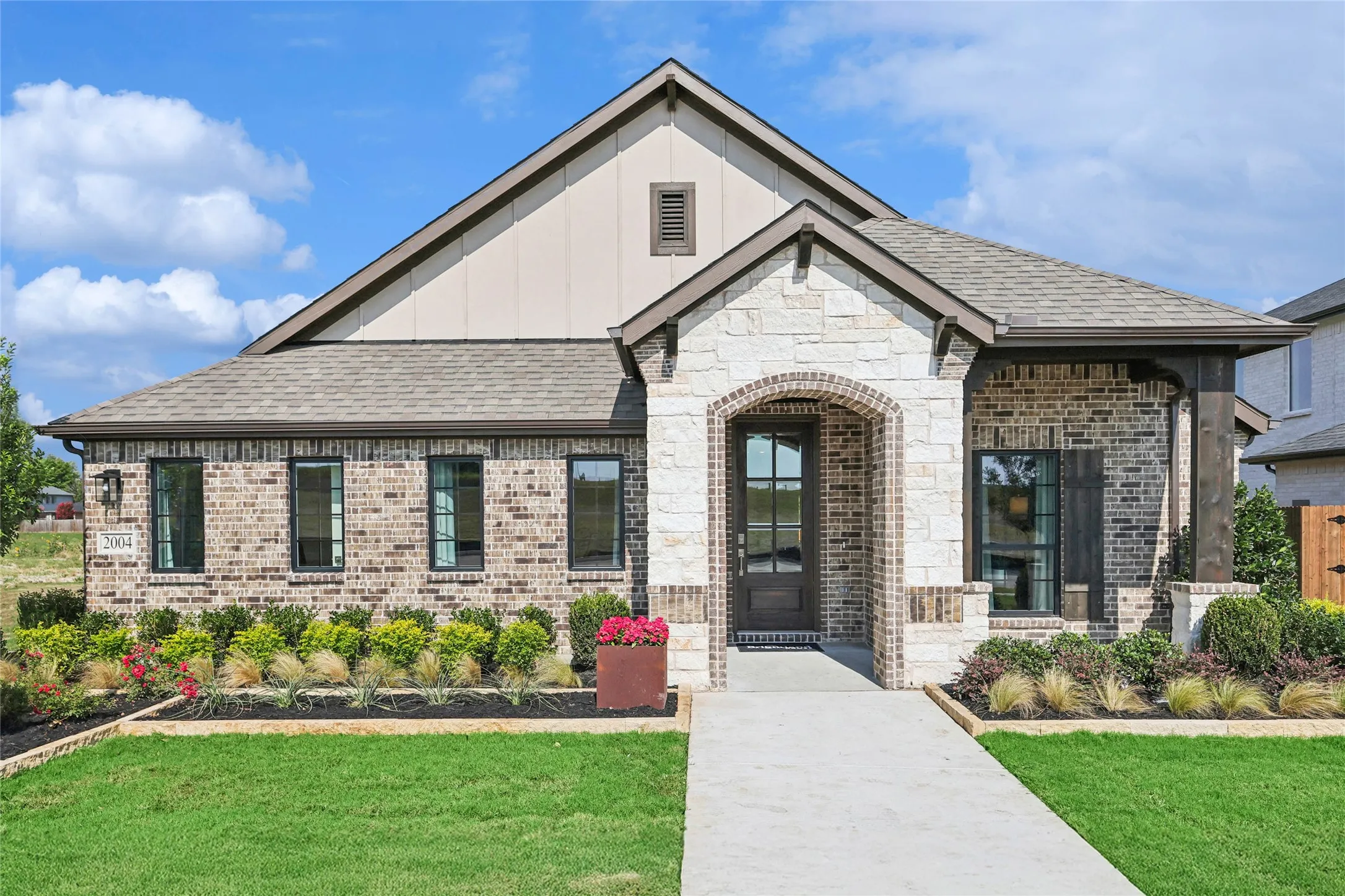 Single Family Residence For Sale in Grayson County , 2004 Ridgecrest Lane, Sherman, Texas 75092, 4 Bedroom, 2 Bathroom, 2 Garage spaces, 2,020 Sqft, built in 2025, mls#21370164, Real Estate Agent in Sherman, Homes For Sale in Grayson county, Homes For Sale in Sherman, Realtor in Sherman Texas, Real Estate Brokerage Independent Realty Texas, Luminita Cordes Realtor