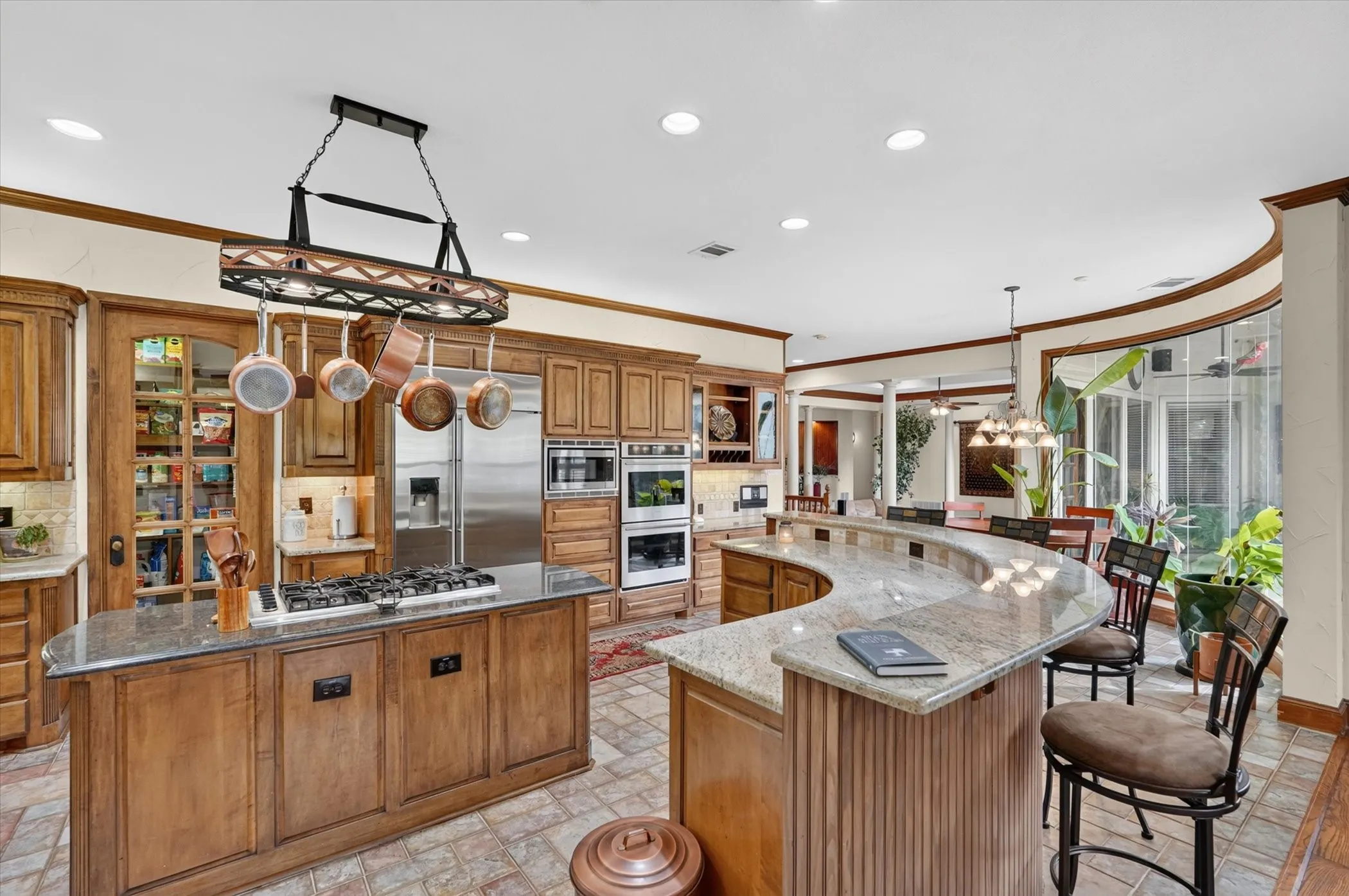 Single Family Residence For Sale in Denton County , 2801 River Bend Trail, Flower Mound, Texas 75022, 5 Bedroom, 5 Bathroom, 3 Garage spaces, 5,067 Sqft, built in 1998, mls#21342583, Real Estate Agent in Flower Mound, Homes For Sale in Denton county, Homes For Sale in Flower Mound, Realtor in Flower Mound Texas, Real Estate Brokerage Independent Realty Texas, Luminita Cordes Realtor