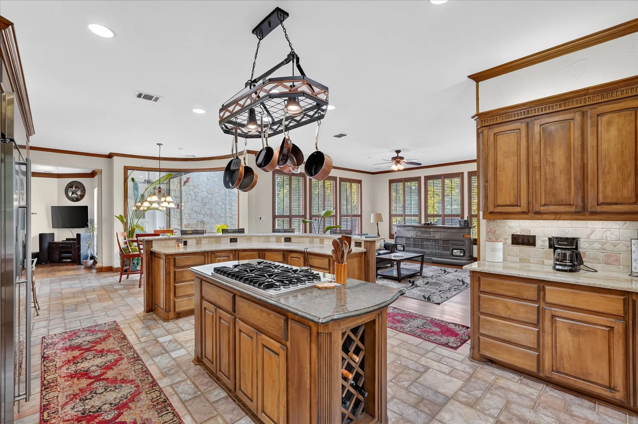 Single Family Residence For Sale in Denton County , 2801 River Bend Trail, Flower Mound, Texas 75022, 5 Bedroom, 5 Bathroom, 3 Garage spaces, 5,067 Sqft, built in 1998, mls#21342583, Real Estate Agent in Flower Mound, Homes For Sale in Denton county, Homes For Sale in Flower Mound, Realtor in Flower Mound Texas, Real Estate Brokerage Independent Realty Texas, Luminita Cordes Realtor