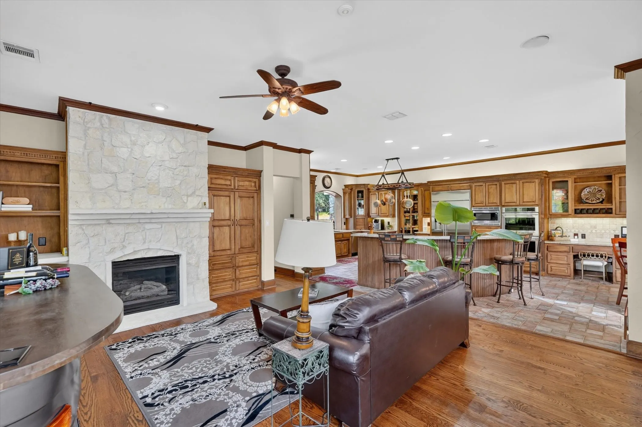 Single Family Residence For Sale in Denton County , 2801 River Bend Trail, Flower Mound, Texas 75022, 5 Bedroom, 5 Bathroom, 3 Garage spaces, 5,067 Sqft, built in 1998, mls#21342583, Real Estate Agent in Flower Mound, Homes For Sale in Denton county, Homes For Sale in Flower Mound, Realtor in Flower Mound Texas, Real Estate Brokerage Independent Realty Texas, Luminita Cordes Realtor