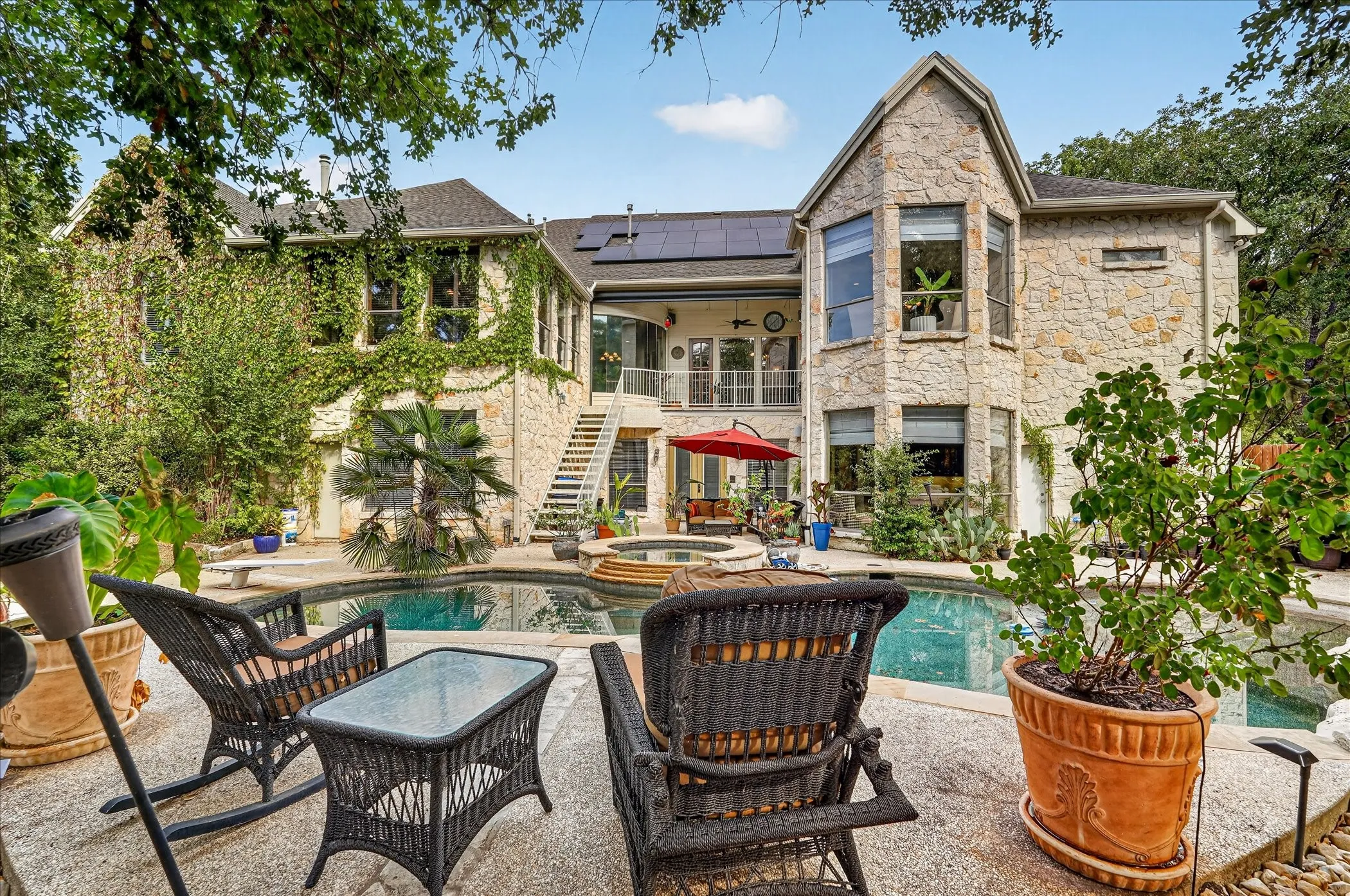 Single Family Residence For Sale in Denton County , 2801 River Bend Trail, Flower Mound, Texas 75022, 5 Bedroom, 5 Bathroom, 3 Garage spaces, 5,067 Sqft, built in 1998, mls#21342583, Real Estate Agent in Flower Mound, Homes For Sale in Denton county, Homes For Sale in Flower Mound, Realtor in Flower Mound Texas, Real Estate Brokerage Independent Realty Texas, Luminita Cordes Realtor