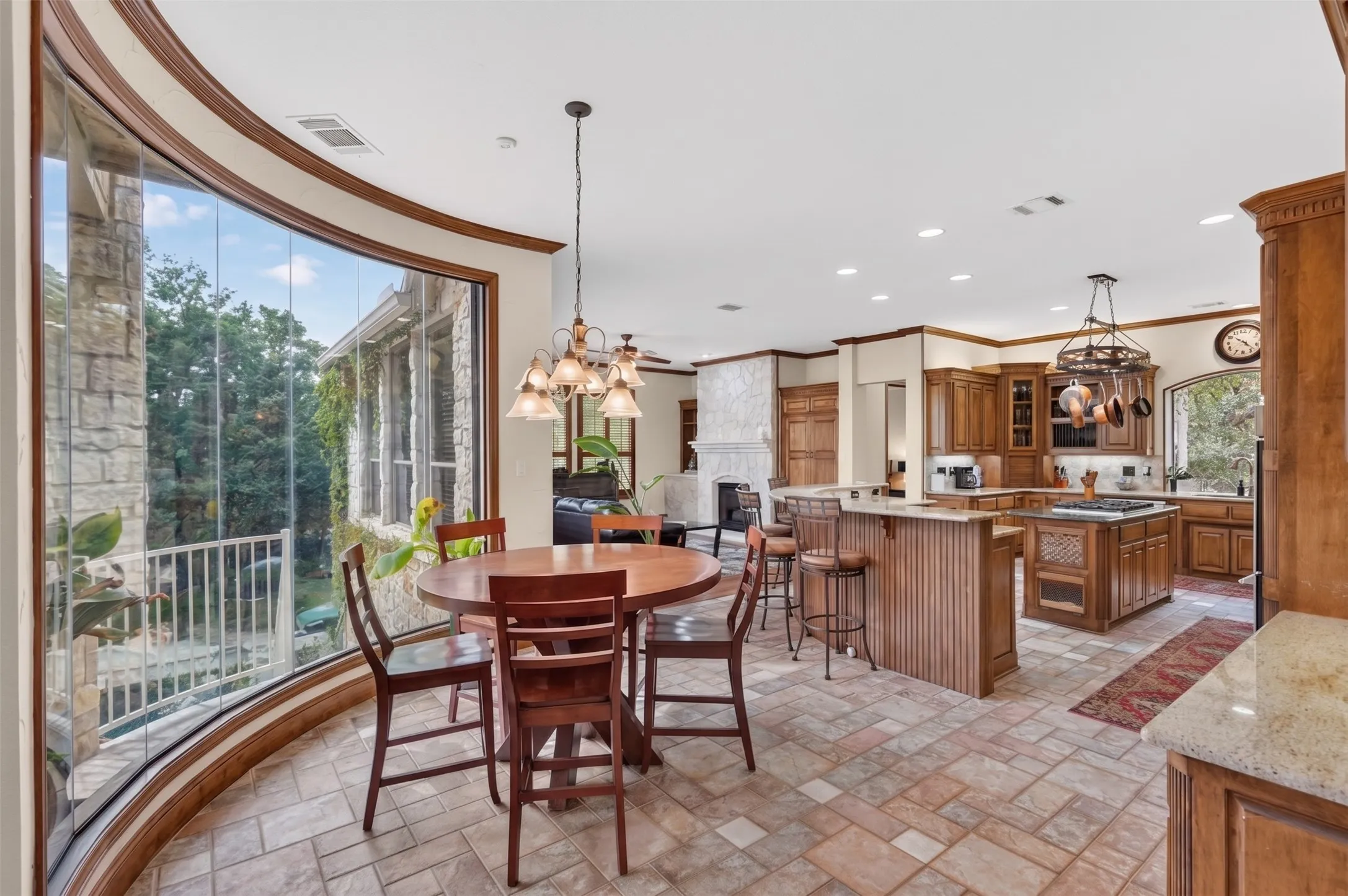 Single Family Residence For Sale in Denton County , 2801 River Bend Trail, Flower Mound, Texas 75022, 5 Bedroom, 5 Bathroom, 3 Garage spaces, 5,067 Sqft, built in 1998, mls#21342583, Real Estate Agent in Flower Mound, Homes For Sale in Denton county, Homes For Sale in Flower Mound, Realtor in Flower Mound Texas, Real Estate Brokerage Independent Realty Texas, Luminita Cordes Realtor