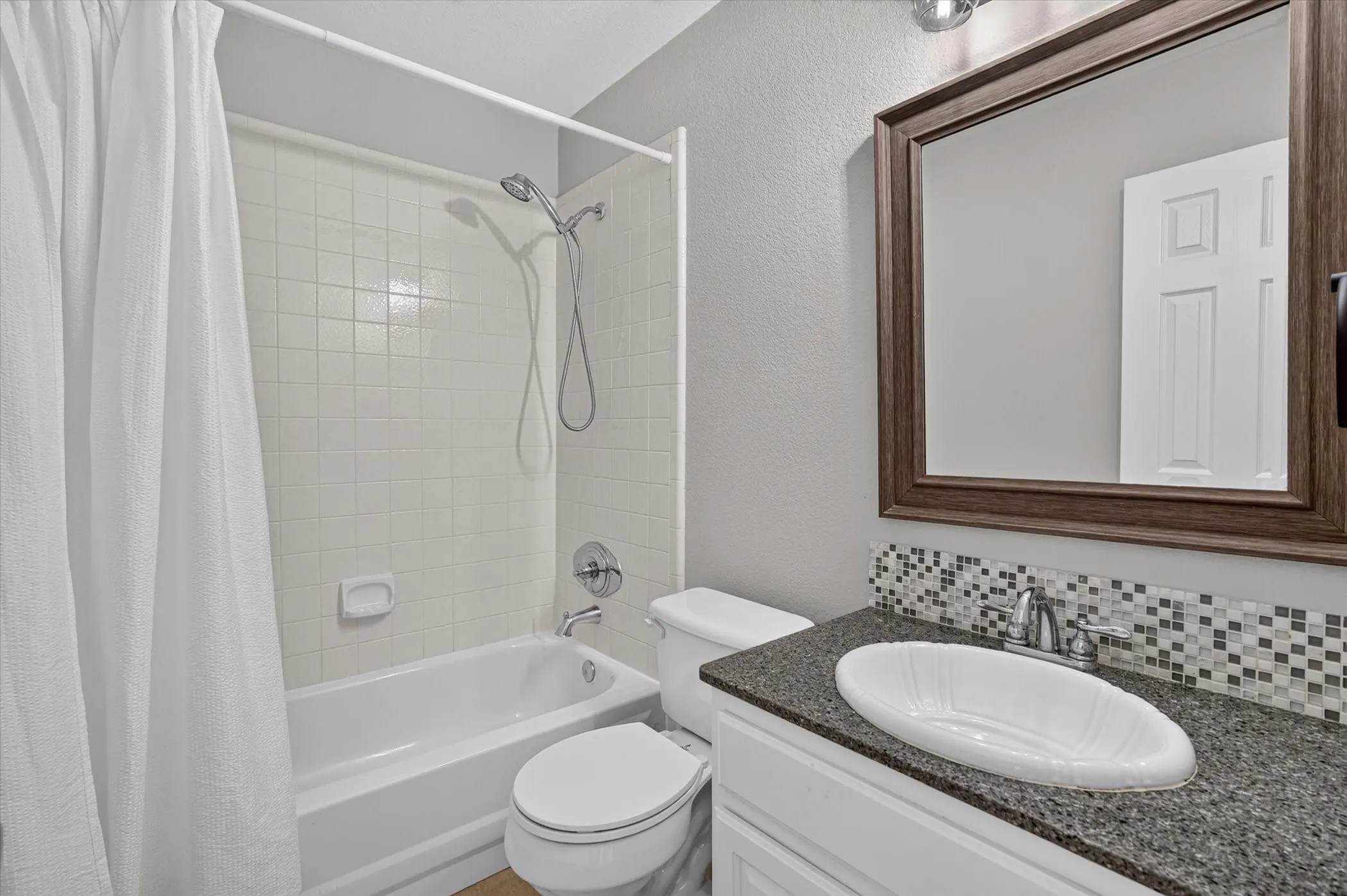 Single Family Residence For Sale in Denton County , 1868 Meyerwood Lane N, Flower Mound, Texas 75028, 3 Bedroom, 2 Bathroom, 2 Garage spaces, 1,660 Sqft, built in 1993, mls#21366331, Real Estate Agent in Flower Mound, Homes For Sale in Denton county, Homes For Sale in Flower Mound, Realtor in Flower Mound Texas, Real Estate Brokerage Independent Realty Texas, Luminita Cordes Realtor