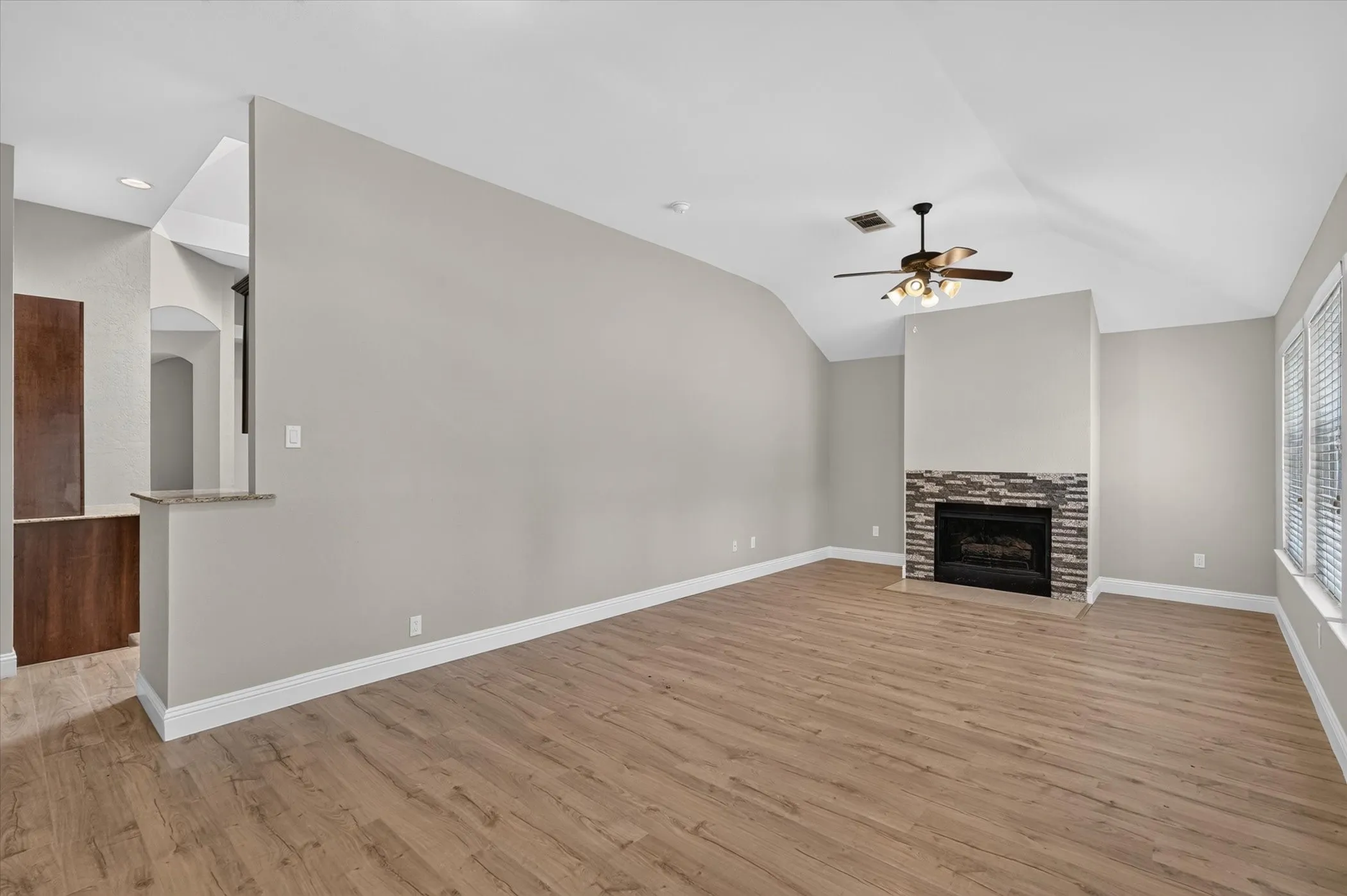 Single Family Residence For Sale in Denton County , 1868 Meyerwood Lane N, Flower Mound, Texas 75028, 3 Bedroom, 2 Bathroom, 2 Garage spaces, 1,660 Sqft, built in 1993, mls#21366331, Real Estate Agent in Flower Mound, Homes For Sale in Denton county, Homes For Sale in Flower Mound, Realtor in Flower Mound Texas, Real Estate Brokerage Independent Realty Texas, Luminita Cordes Realtor