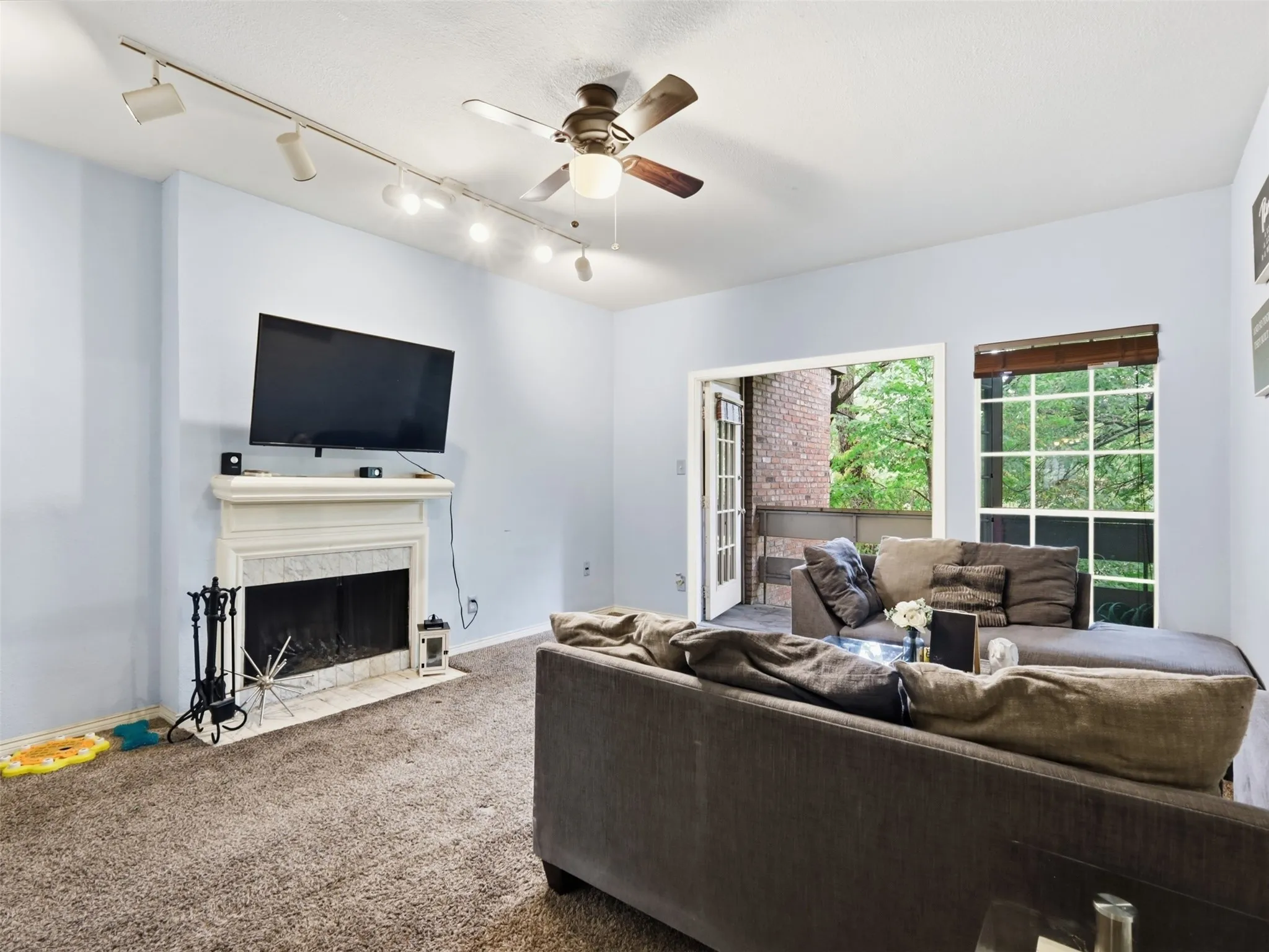 Condominium For Sale in Dallas County , 9801 Royal Lane 702, Dallas, Texas 75231, 2 Bedroom, 3 Bathroom, Garage spaces, 1,149 Sqft, built in 1981, mls#21369922, Real Estate Agent in Dallas, Homes For Sale in Dallas county, Homes For Sale in Dallas, Realtor in Dallas Texas, Real Estate Brokerage Independent Realty Texas, Luminita Cordes Realtor
