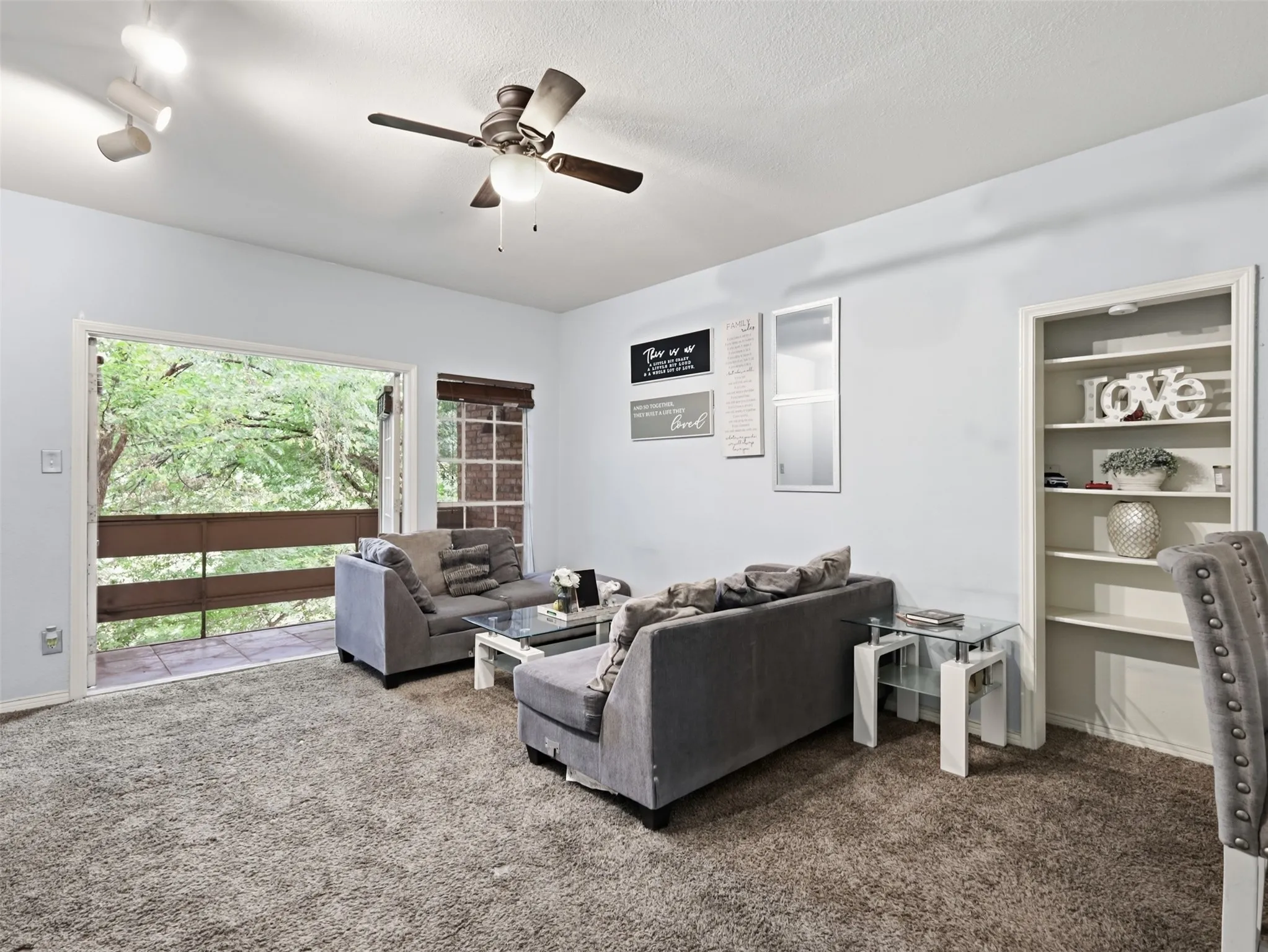Condominium For Sale in Dallas County , 9801 Royal Lane 702, Dallas, Texas 75231, 2 Bedroom, 3 Bathroom, Garage spaces, 1,149 Sqft, built in 1981, mls#21369922, Real Estate Agent in Dallas, Homes For Sale in Dallas county, Homes For Sale in Dallas, Realtor in Dallas Texas, Real Estate Brokerage Independent Realty Texas, Luminita Cordes Realtor