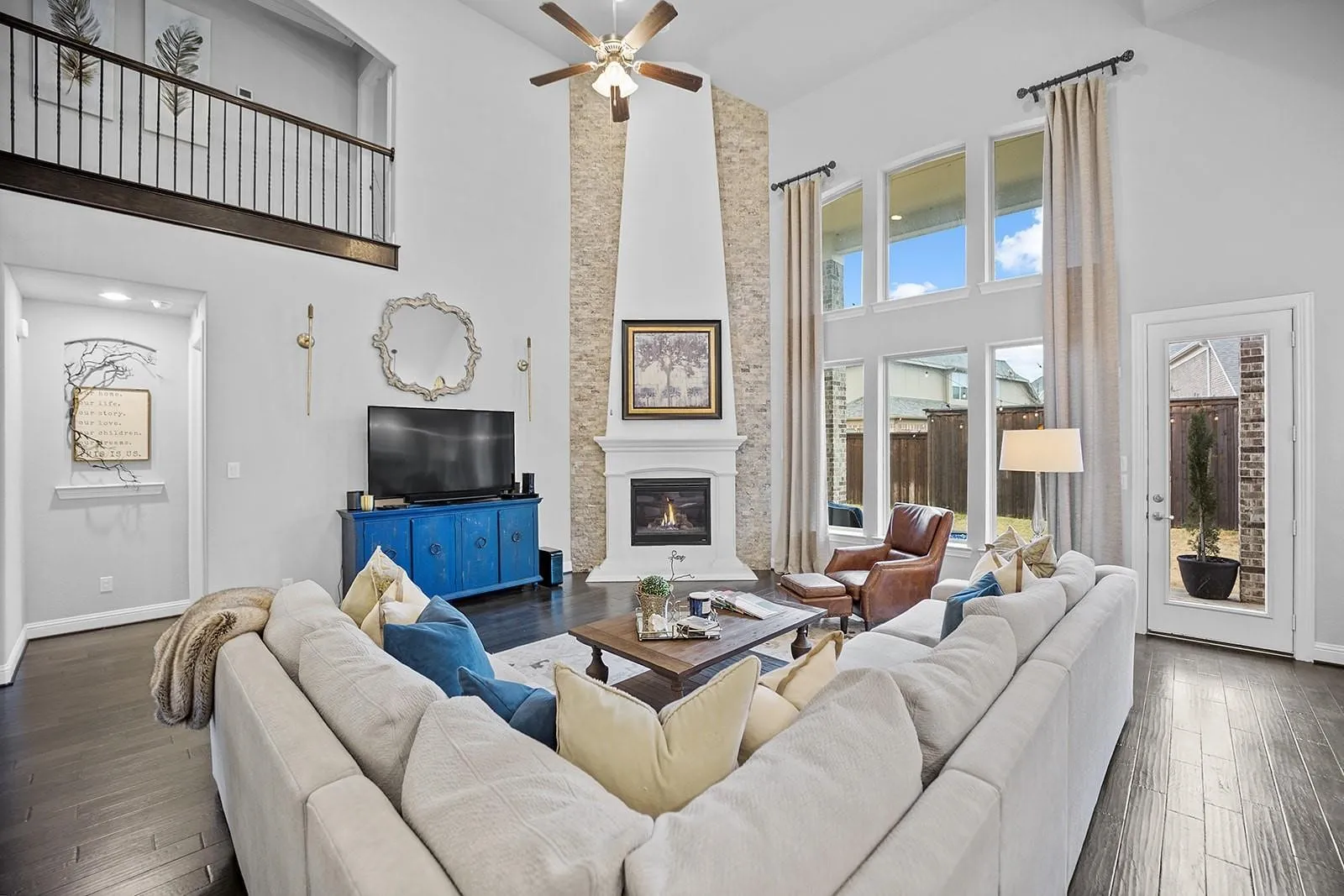 Single Family Residence For Rent in Denton County , 3629 Ladybank, The Colony, Texas 75056, 5 Bedroom, 4 Bathroom, 4 Garage spaces, 4,390 Sqft, built in 2018, mls#21370717, Real Estate Agent in The Colony, Homes For Rent in Denton county, Homes For Rent in The Colony, Realtor in The Colony Texas, Real Estate Brokerage Independent Realty Texas, Luminita Cordes Realtor