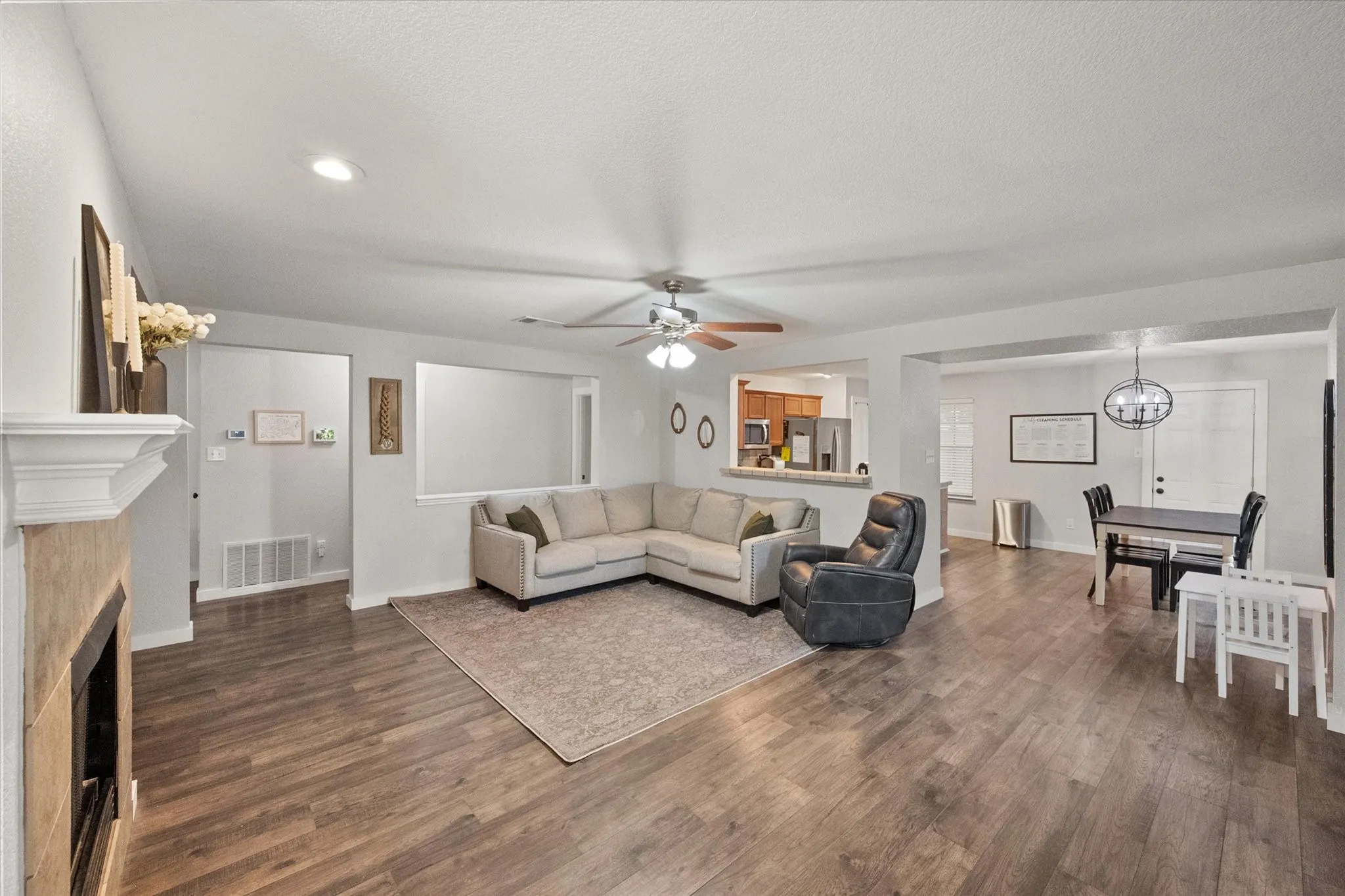 Single Family Residence For Sale in Tarrant County , 14057 Firebush Lane, Fort Worth, Texas 76052, 4 Bedroom, 2 Bathroom, 2 Garage spaces, 1,769 Sqft, built in 2006, mls#21368736, Real Estate Agent in Fort Worth, Homes For Sale in Tarrant county, Homes For Sale in Fort Worth, Realtor in Fort Worth Texas, Real Estate Brokerage Independent Realty Texas, Luminita Cordes Realtor