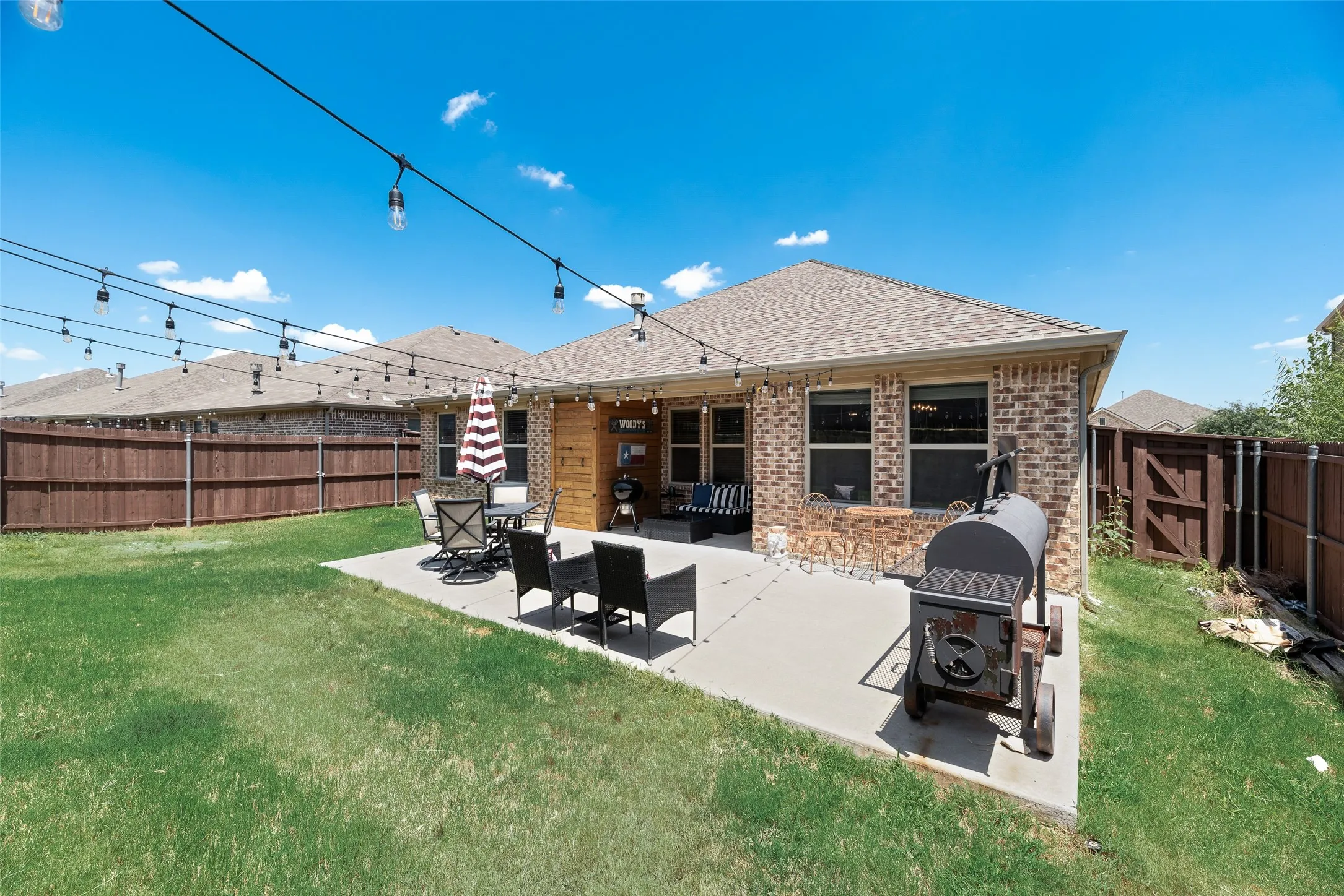 Single Family Residence For Sale in Tarrant County , 9237 Flying Eagle Lane, Fort Worth, Texas 76131, 4 Bedroom, 3 Bathroom, 2 Garage spaces, 2,359 Sqft, built in 2017, mls#21361505, Real Estate Agent in Fort Worth, Homes For Sale in Tarrant county, Homes For Sale in Fort Worth, Realtor in Fort Worth Texas, Real Estate Brokerage Independent Realty Texas, Luminita Cordes Realtor