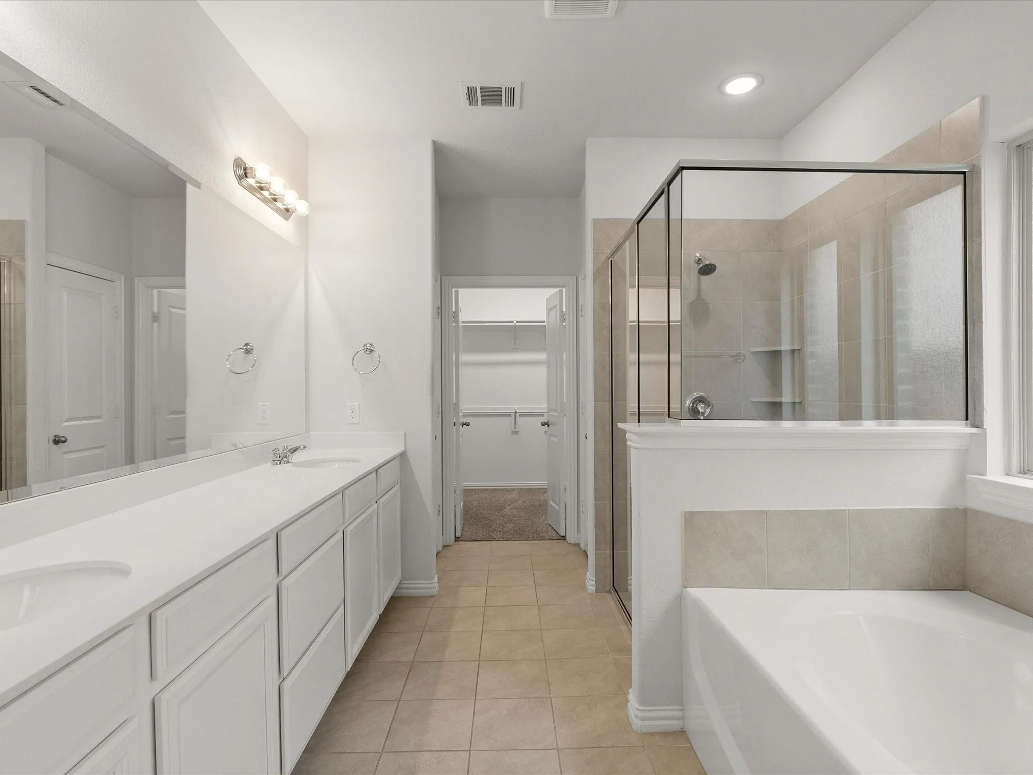 Single Family Residence For Rent in Denton County , 2036 Barx Drive, Little Elm, Texas 75068, 3 Bedroom, 3 Bathroom, 2 Garage spaces, 2,532 Sqft, built in 2019, mls#21369453, Real Estate Agent in Little Elm, Homes For Rent in Denton county, Homes For Rent in Little Elm, Realtor in Little Elm Texas, Real Estate Brokerage Independent Realty Texas, Luminita Cordes Realtor