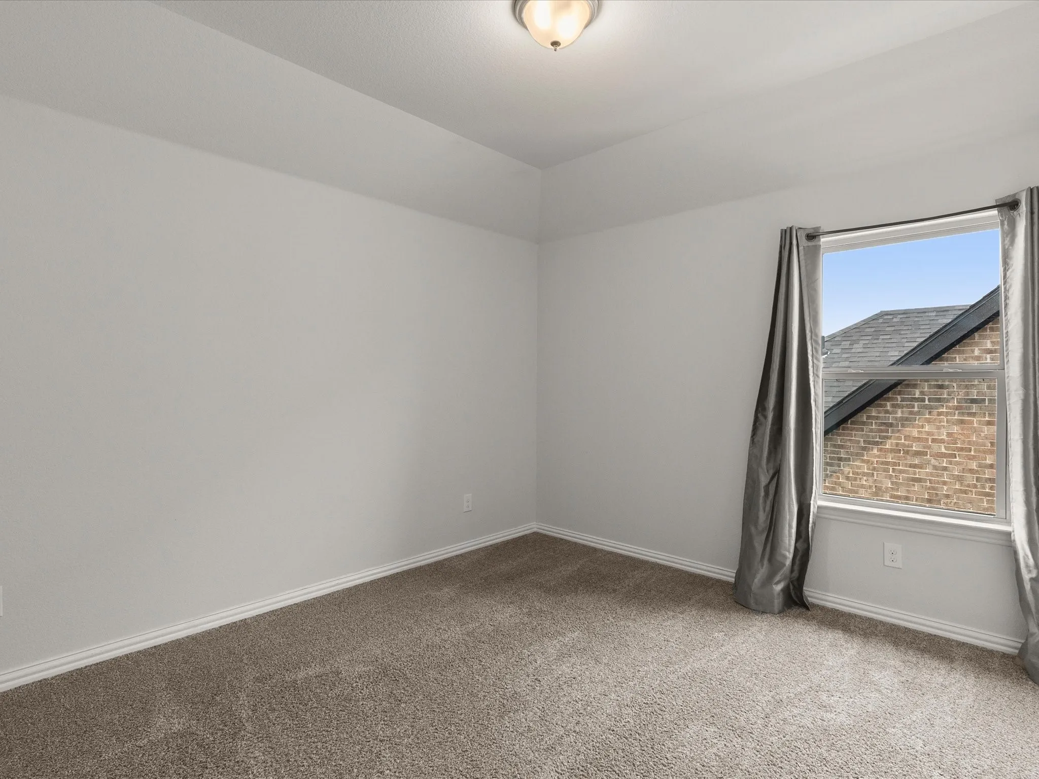 Single Family Residence For Rent in Denton County , 2036 Barx Drive, Little Elm, Texas 75068, 3 Bedroom, 3 Bathroom, 2 Garage spaces, 2,532 Sqft, built in 2019, mls#21369453, Real Estate Agent in Little Elm, Homes For Rent in Denton county, Homes For Rent in Little Elm, Realtor in Little Elm Texas, Real Estate Brokerage Independent Realty Texas, Luminita Cordes Realtor