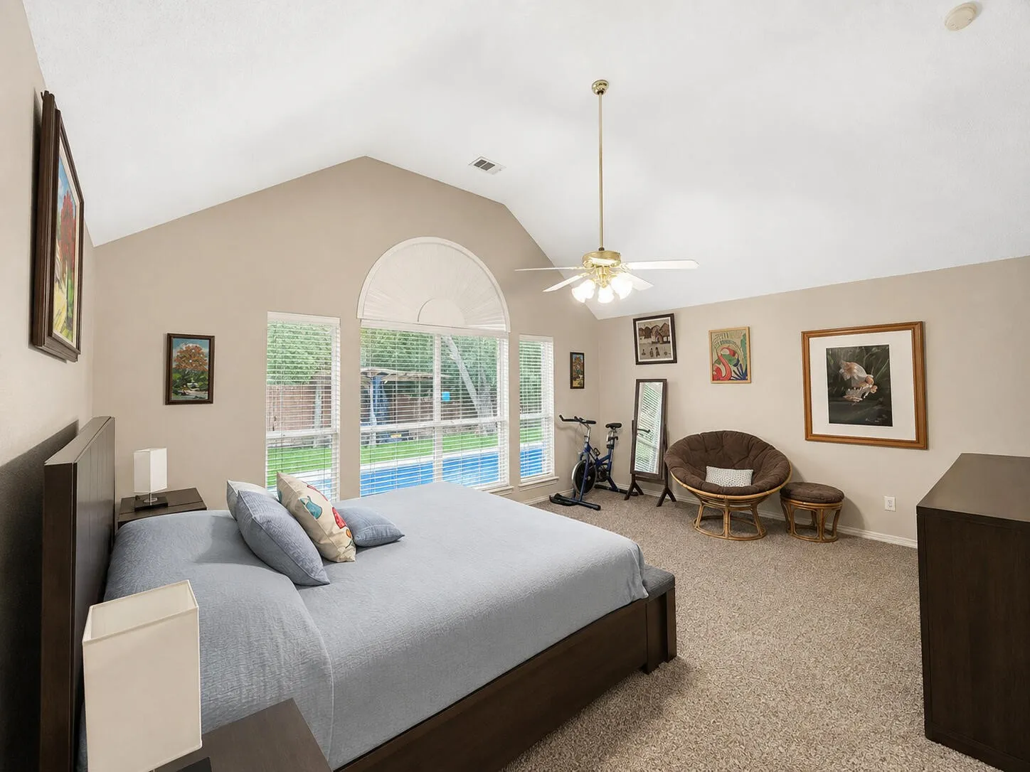 Single Family Residence For Sale in Dallas County , 6119 Widgeon Court, Sachse, Texas 75048, 5 Bedroom, 3 Bathroom, 2 Garage spaces, 2,939 Sqft, built in 2001, mls#21370725, Real Estate Agent in Sachse, Homes For Sale in Dallas county, Homes For Sale in Sachse, Realtor in Sachse Texas, Real Estate Brokerage Independent Realty Texas, Luminita Cordes Realtor