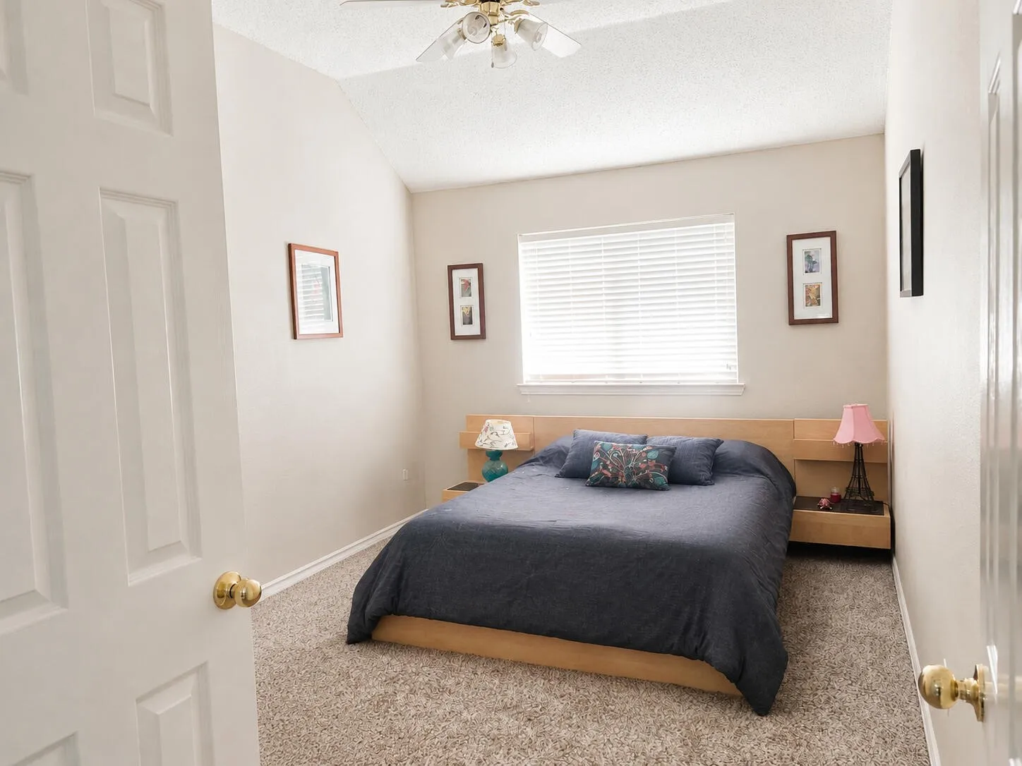 Single Family Residence For Sale in Dallas County , 6119 Widgeon Court, Sachse, Texas 75048, 5 Bedroom, 3 Bathroom, 2 Garage spaces, 2,939 Sqft, built in 2001, mls#21370725, Real Estate Agent in Sachse, Homes For Sale in Dallas county, Homes For Sale in Sachse, Realtor in Sachse Texas, Real Estate Brokerage Independent Realty Texas, Luminita Cordes Realtor
