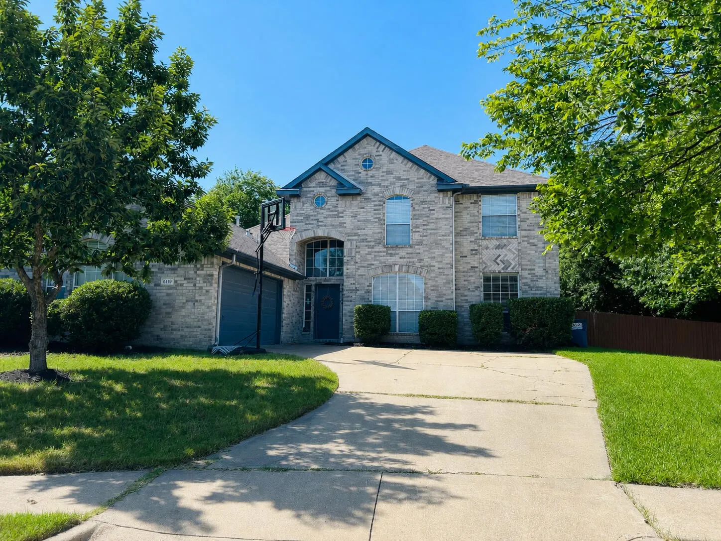 Single Family Residence For Sale in Dallas County , 6119 Widgeon Court, Sachse, Texas 75048, 5 Bedroom, 3 Bathroom, 2 Garage spaces, 2,939 Sqft, built in 2001, mls#21370725, Real Estate Agent in Sachse, Homes For Sale in Dallas county, Homes For Sale in Sachse, Realtor in Sachse Texas, Real Estate Brokerage Independent Realty Texas, Luminita Cordes Realtor