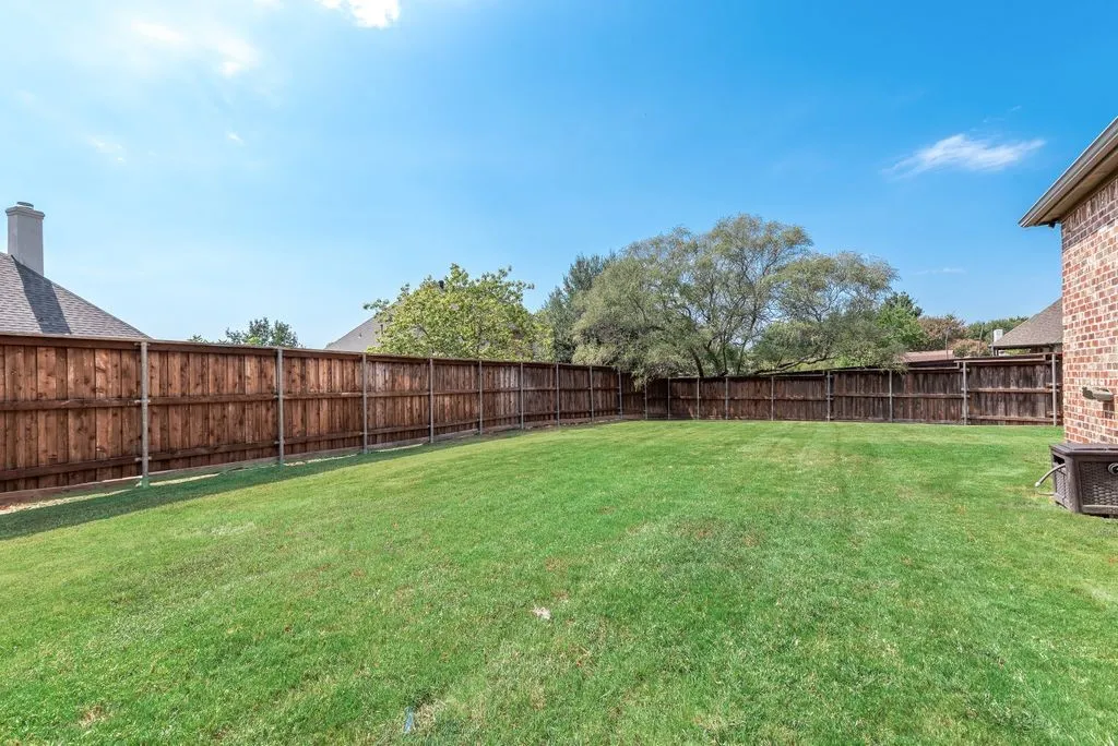 Single Family Residence For Sale in Rockwall County , 8 Siesta Circle, Heath, Texas 75032, 4 Bedroom, 4 Bathroom, 3 Garage spaces, 3,768 Sqft, built in 2001, mls#21370716, Real Estate Agent in Heath, Homes For Sale in Rockwall county, Homes For Sale in Heath, Realtor in Heath Texas, Real Estate Brokerage Independent Realty Texas, Luminita Cordes Realtor
