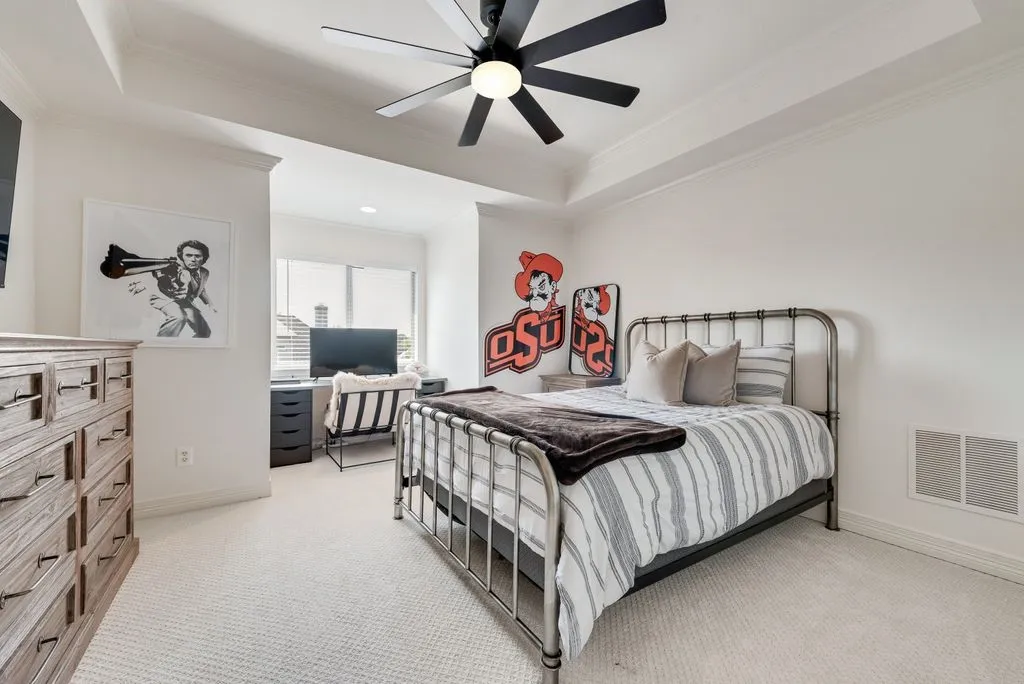 Single Family Residence For Sale in Rockwall County , 8 Siesta Circle, Heath, Texas 75032, 4 Bedroom, 4 Bathroom, 3 Garage spaces, 3,768 Sqft, built in 2001, mls#21370716, Real Estate Agent in Heath, Homes For Sale in Rockwall county, Homes For Sale in Heath, Realtor in Heath Texas, Real Estate Brokerage Independent Realty Texas, Luminita Cordes Realtor