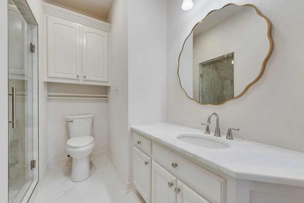 Single Family Residence For Sale in Rockwall County , 8 Siesta Circle, Heath, Texas 75032, 4 Bedroom, 4 Bathroom, 3 Garage spaces, 3,768 Sqft, built in 2001, mls#21370716, Real Estate Agent in Heath, Homes For Sale in Rockwall county, Homes For Sale in Heath, Realtor in Heath Texas, Real Estate Brokerage Independent Realty Texas, Luminita Cordes Realtor
