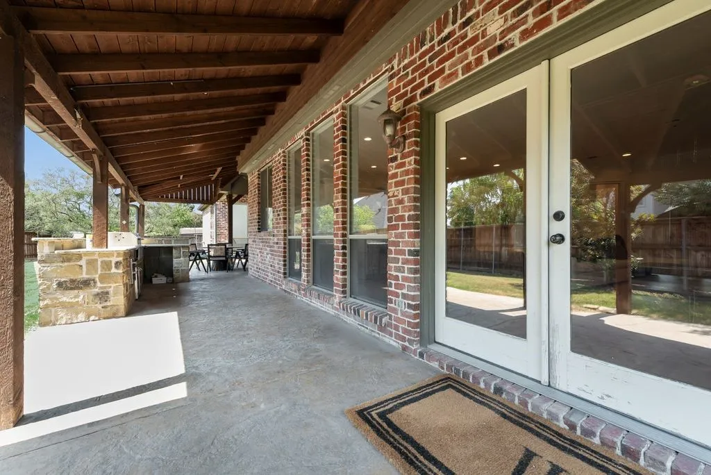 Single Family Residence For Sale in Rockwall County , 8 Siesta Circle, Heath, Texas 75032, 4 Bedroom, 4 Bathroom, 3 Garage spaces, 3,768 Sqft, built in 2001, mls#21370716, Real Estate Agent in Heath, Homes For Sale in Rockwall county, Homes For Sale in Heath, Realtor in Heath Texas, Real Estate Brokerage Independent Realty Texas, Luminita Cordes Realtor