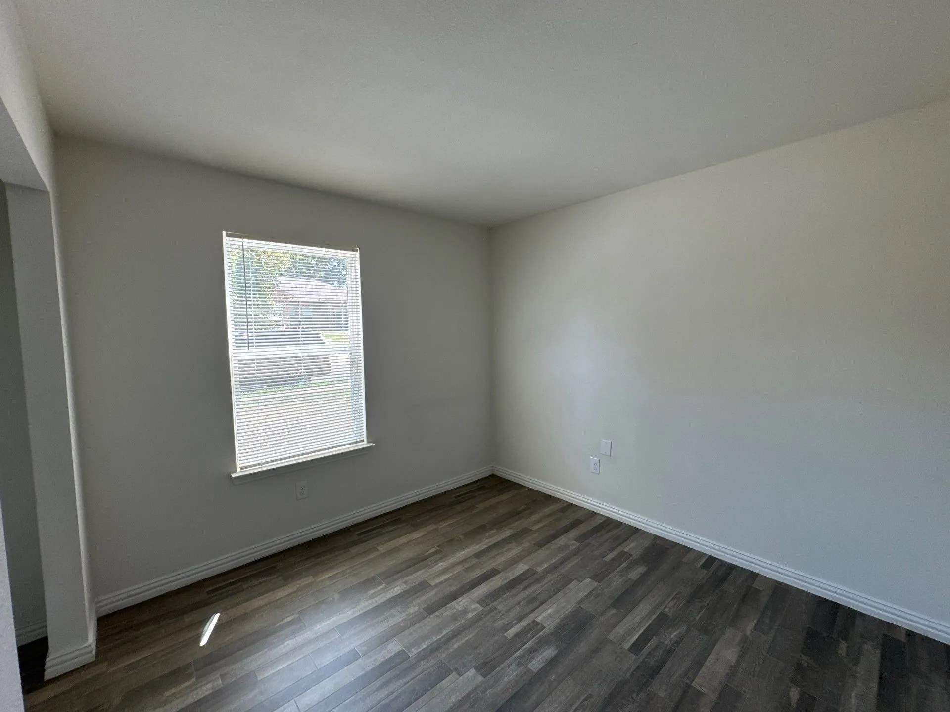 Single Family Residence For Sale in Hunt County , 1110 Jones Street, Greenville, Texas 75401, 3 Bedroom, 2 Bathroom, Garage spaces, 1,090 Sqft, built in 2020, mls#21368479, Real Estate Agent in Greenville, Homes For Sale in Hunt county, Homes For Sale in Greenville, Realtor in Greenville Texas, Real Estate Brokerage Independent Realty Texas, Luminita Cordes Realtor