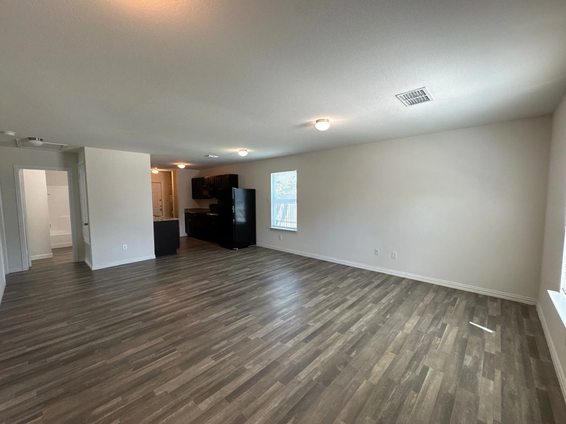 Single Family Residence For Sale in Hunt County , 1110 Jones Street, Greenville, Texas 75401, 3 Bedroom, 2 Bathroom, Garage spaces, 1,090 Sqft, built in 2020, mls#21368479, Real Estate Agent in Greenville, Homes For Sale in Hunt county, Homes For Sale in Greenville, Realtor in Greenville Texas, Real Estate Brokerage Independent Realty Texas, Luminita Cordes Realtor