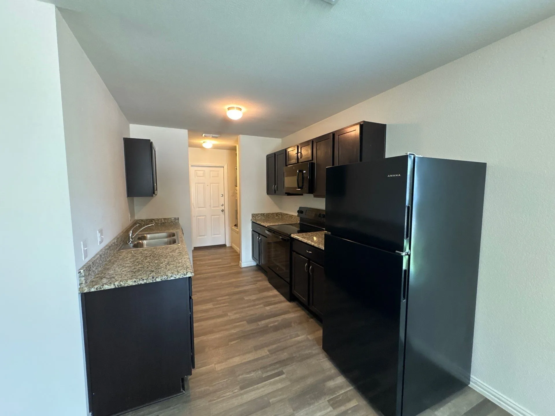 Single Family Residence For Sale in Hunt County , 1110 Jones Street, Greenville, Texas 75401, 3 Bedroom, 2 Bathroom, Garage spaces, 1,090 Sqft, built in 2020, mls#21368479, Real Estate Agent in Greenville, Homes For Sale in Hunt county, Homes For Sale in Greenville, Realtor in Greenville Texas, Real Estate Brokerage Independent Realty Texas, Luminita Cordes Realtor