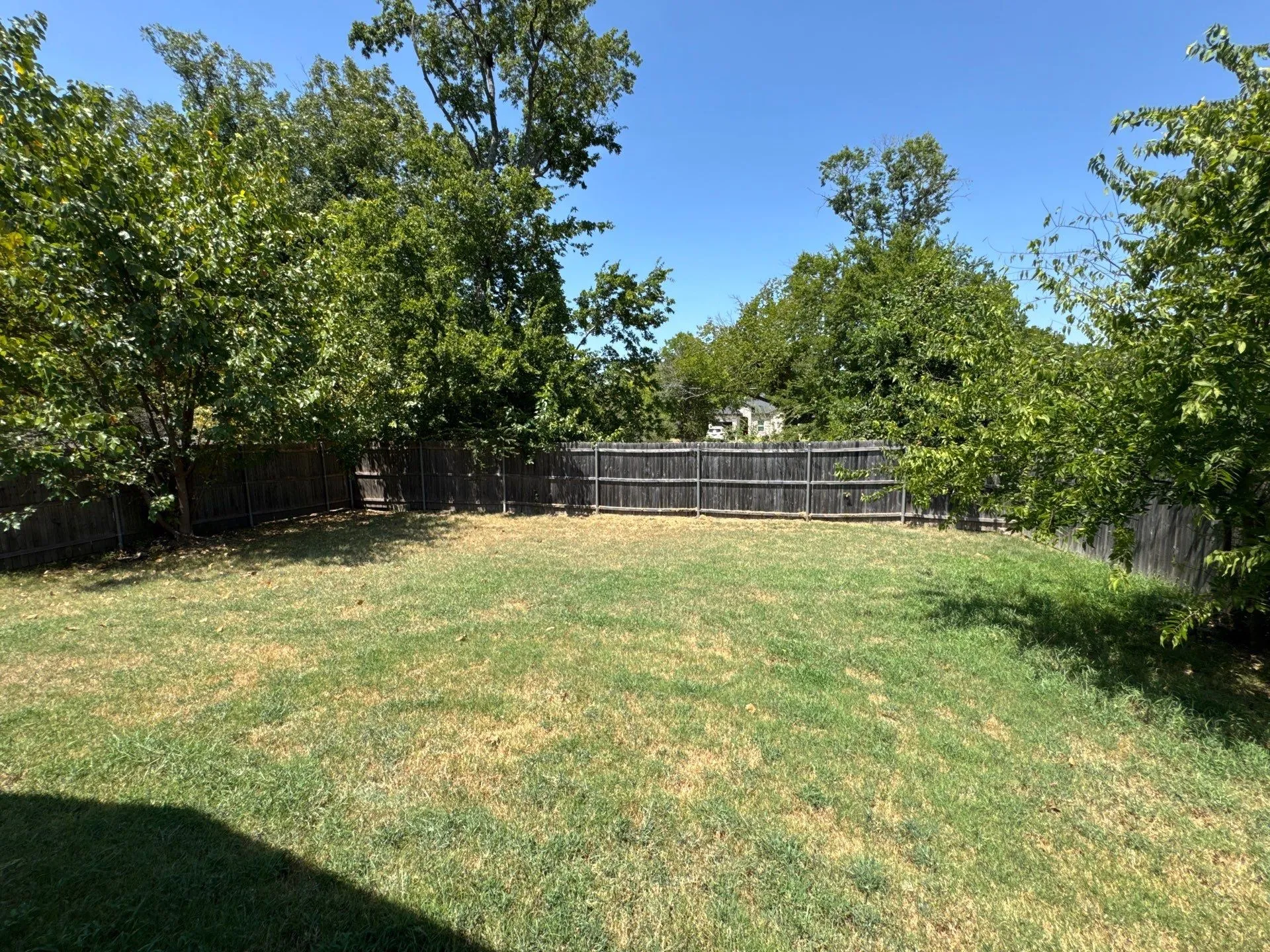 Single Family Residence For Sale in Hunt County , 1110 Jones Street, Greenville, Texas 75401, 3 Bedroom, 2 Bathroom, Garage spaces, 1,090 Sqft, built in 2020, mls#21368479, Real Estate Agent in Greenville, Homes For Sale in Hunt county, Homes For Sale in Greenville, Realtor in Greenville Texas, Real Estate Brokerage Independent Realty Texas, Luminita Cordes Realtor