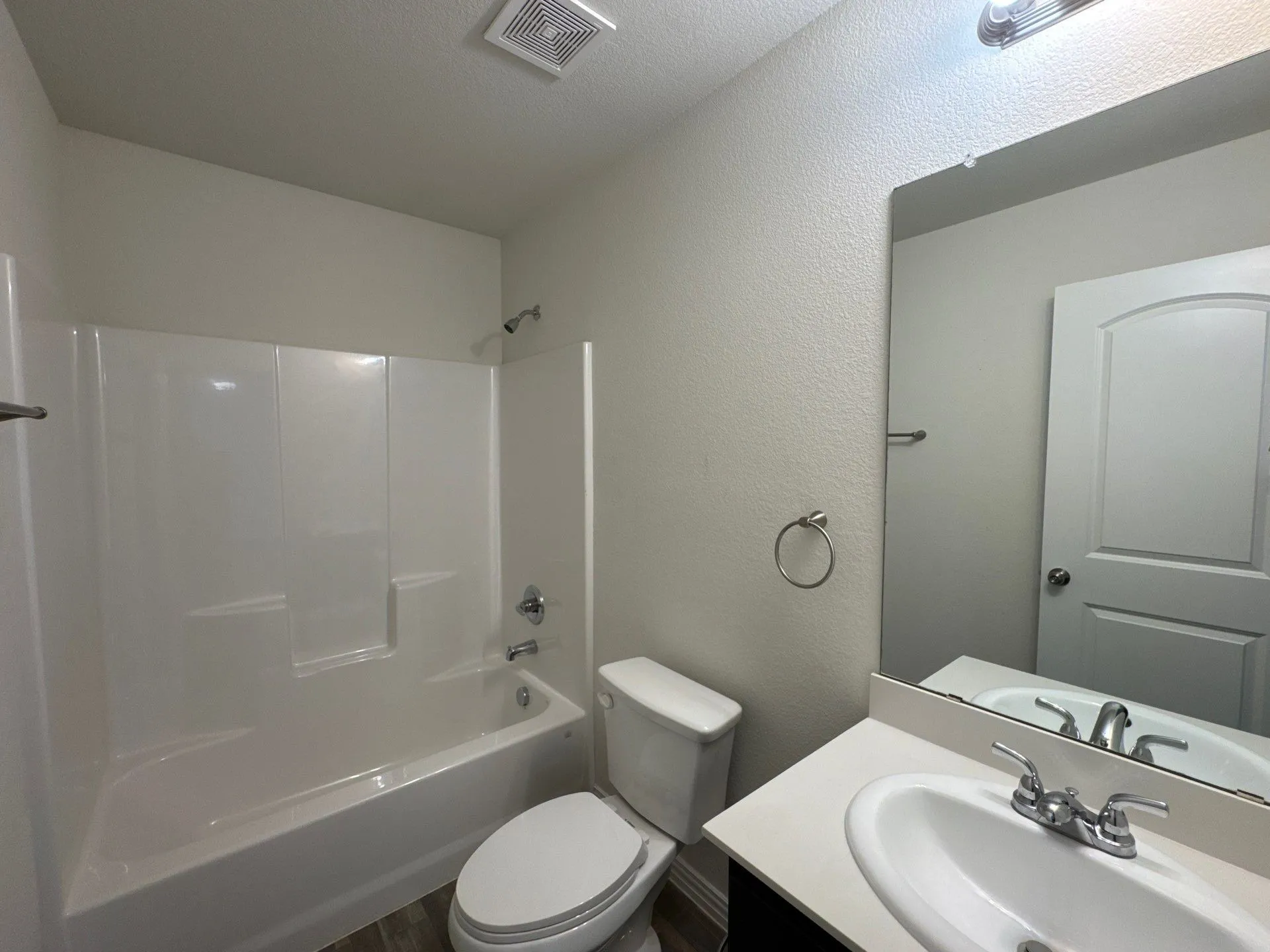 Single Family Residence For Sale in Hunt County , 1110 Jones Street, Greenville, Texas 75401, 3 Bedroom, 2 Bathroom, Garage spaces, 1,090 Sqft, built in 2020, mls#21368479, Real Estate Agent in Greenville, Homes For Sale in Hunt county, Homes For Sale in Greenville, Realtor in Greenville Texas, Real Estate Brokerage Independent Realty Texas, Luminita Cordes Realtor