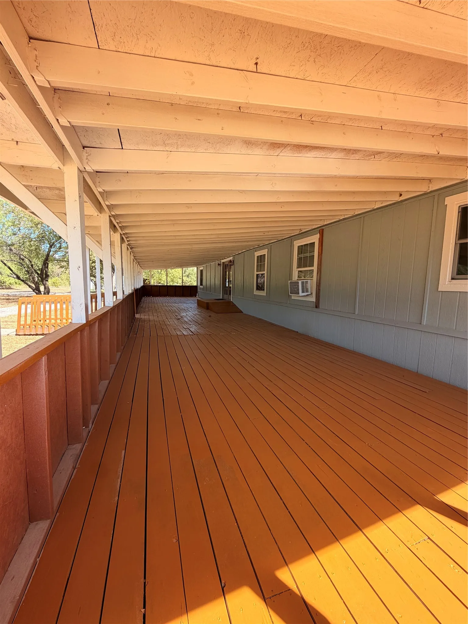 Manufactured Home For Sale in Denton County , 7424 N Locust Street, Denton, Texas 76207, 3 Bedroom, 2 Bathroom, Garage spaces, 1,800 Sqft, built in 1990, mls#21370730, Real Estate Agent in Denton, Homes For Sale in Denton county, Homes For Sale in Denton, Realtor in Denton Texas, Real Estate Brokerage Independent Realty Texas, Luminita Cordes Realtor
