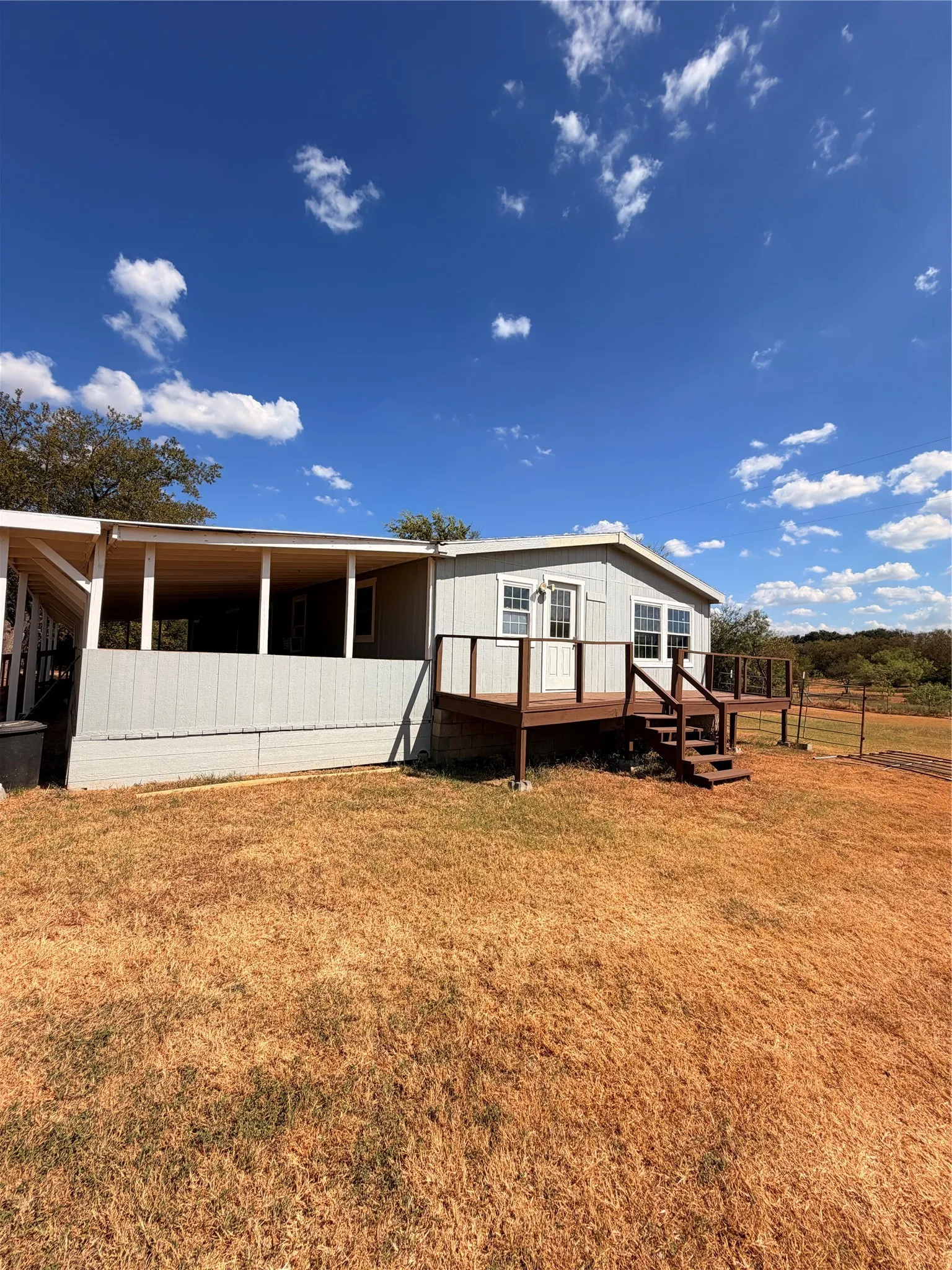 Manufactured Home For Sale in Denton County , 7424 N Locust Street, Denton, Texas 76207, 3 Bedroom, 2 Bathroom, Garage spaces, 1,800 Sqft, built in 1990, mls#21370730, Real Estate Agent in Denton, Homes For Sale in Denton county, Homes For Sale in Denton, Realtor in Denton Texas, Real Estate Brokerage Independent Realty Texas, Luminita Cordes Realtor
