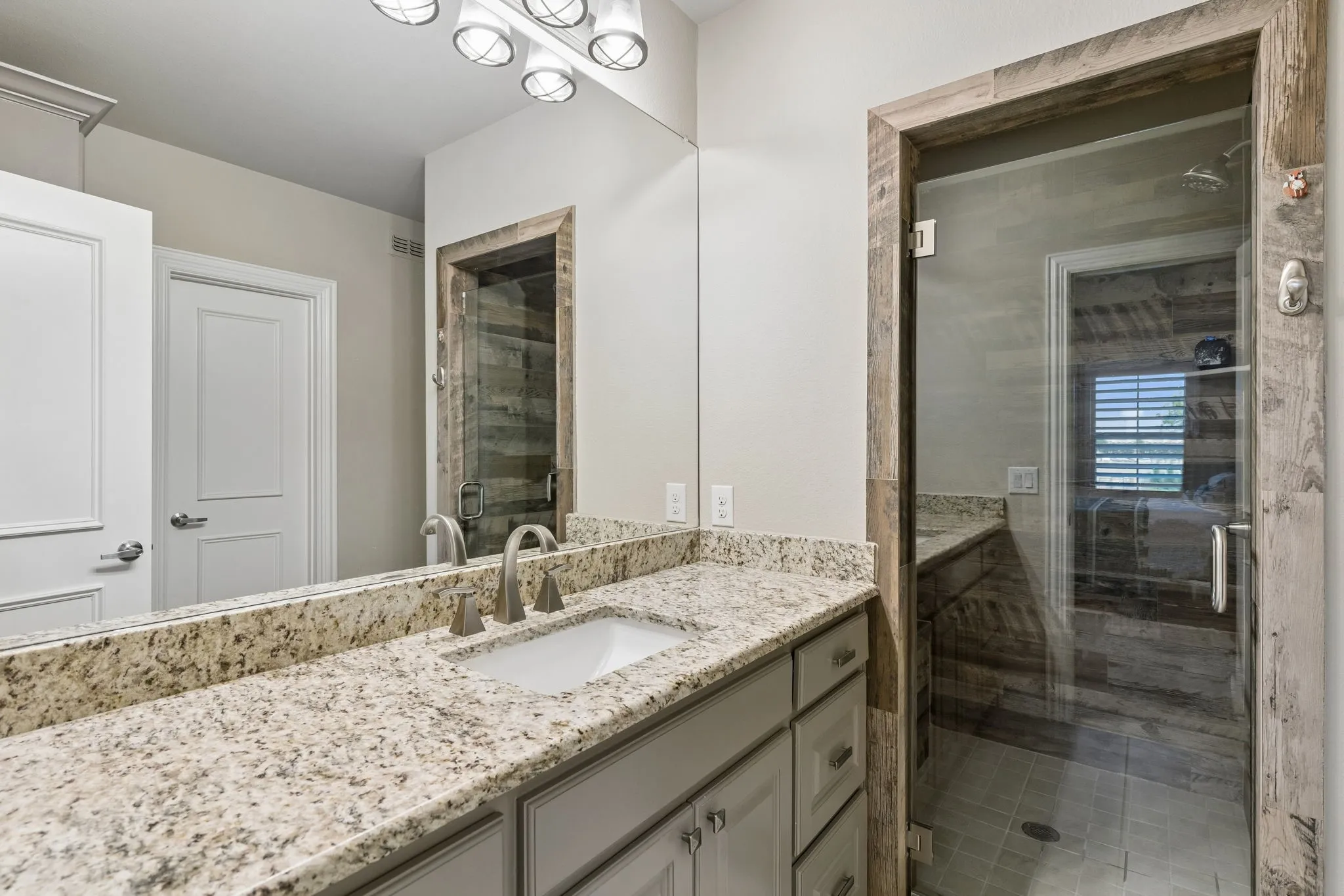 Single Family Residence For Sale in Collin County , 1161 Clipston Drive, Prosper, Texas 75078, 4 Bedroom, 5 Bathroom, 3 Garage spaces, 4,532 Sqft, built in 2020, mls#21364981, Real Estate Agent in Prosper, Homes For Sale in Collin county, Homes For Sale in Prosper, Realtor in Prosper Texas, Real Estate Brokerage Independent Realty Texas, Luminita Cordes Realtor