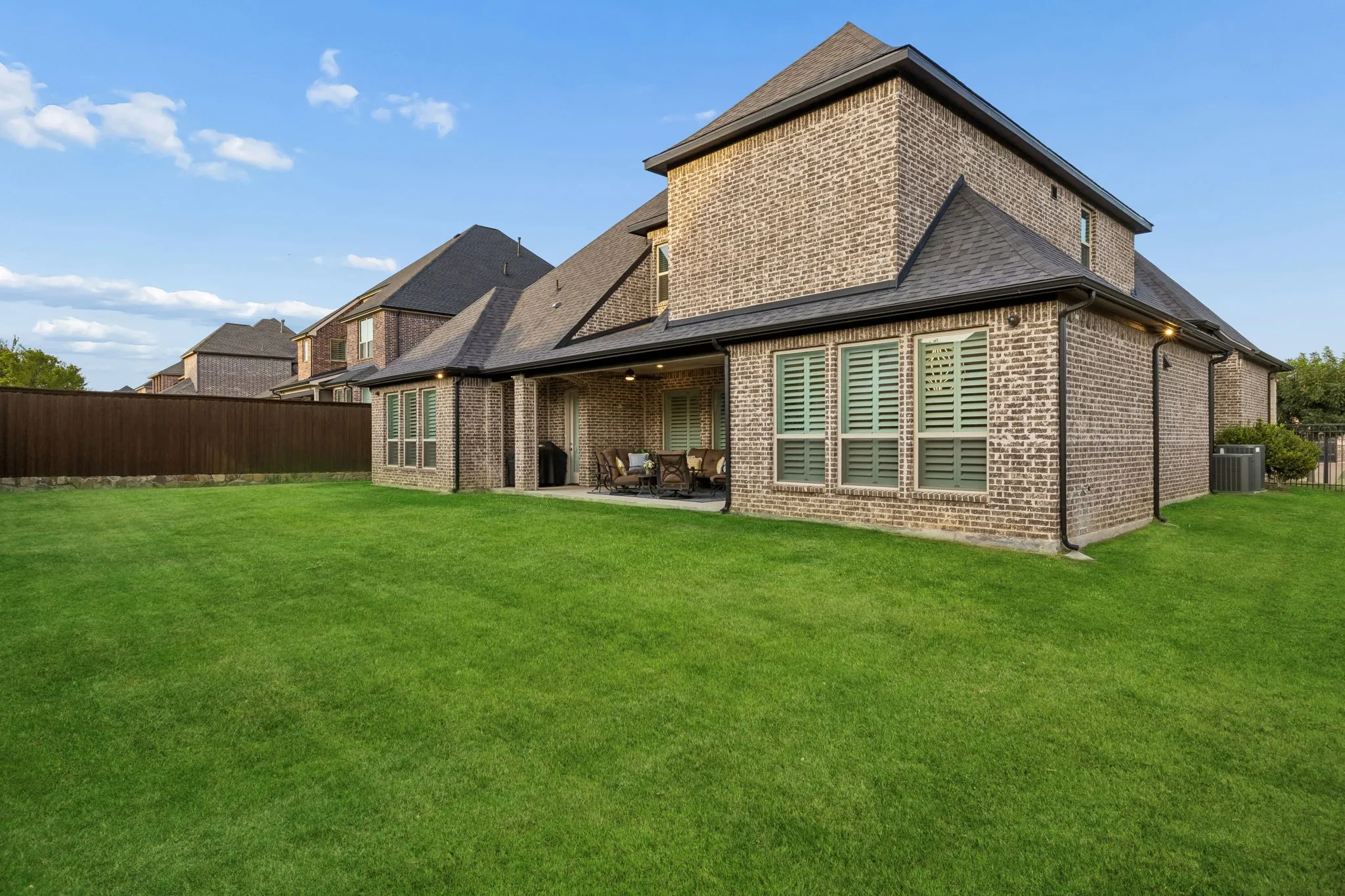 Single Family Residence For Sale in Collin County , 1161 Clipston Drive, Prosper, Texas 75078, 4 Bedroom, 5 Bathroom, 3 Garage spaces, 4,532 Sqft, built in 2020, mls#21364981, Real Estate Agent in Prosper, Homes For Sale in Collin county, Homes For Sale in Prosper, Realtor in Prosper Texas, Real Estate Brokerage Independent Realty Texas, Luminita Cordes Realtor
