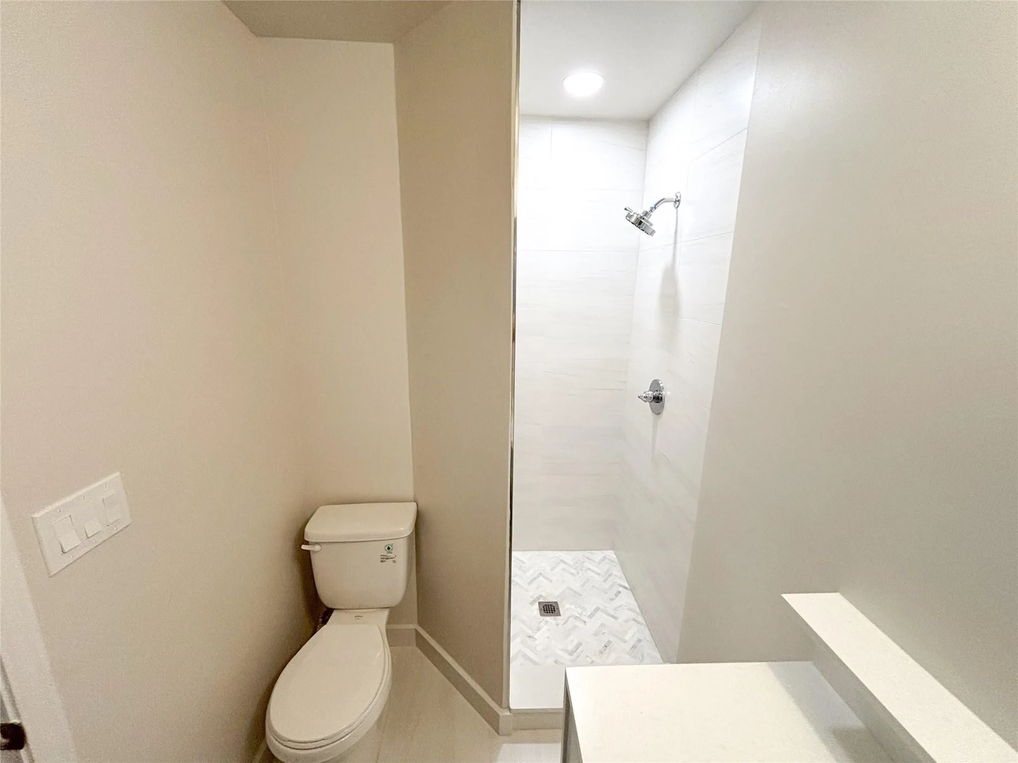 Single Family Residence For Rent in Dallas County , 2109 Highwood Drive, Dallas, Texas 75228, 3 Bedroom, 2 Bathroom, 2 Garage spaces, 1,422 Sqft, built in 1956, mls#21366546, Real Estate Agent in Dallas, Homes For Rent in Dallas county, Homes For Rent in Dallas, Realtor in Dallas Texas, Real Estate Brokerage Independent Realty Texas, Luminita Cordes Realtor
