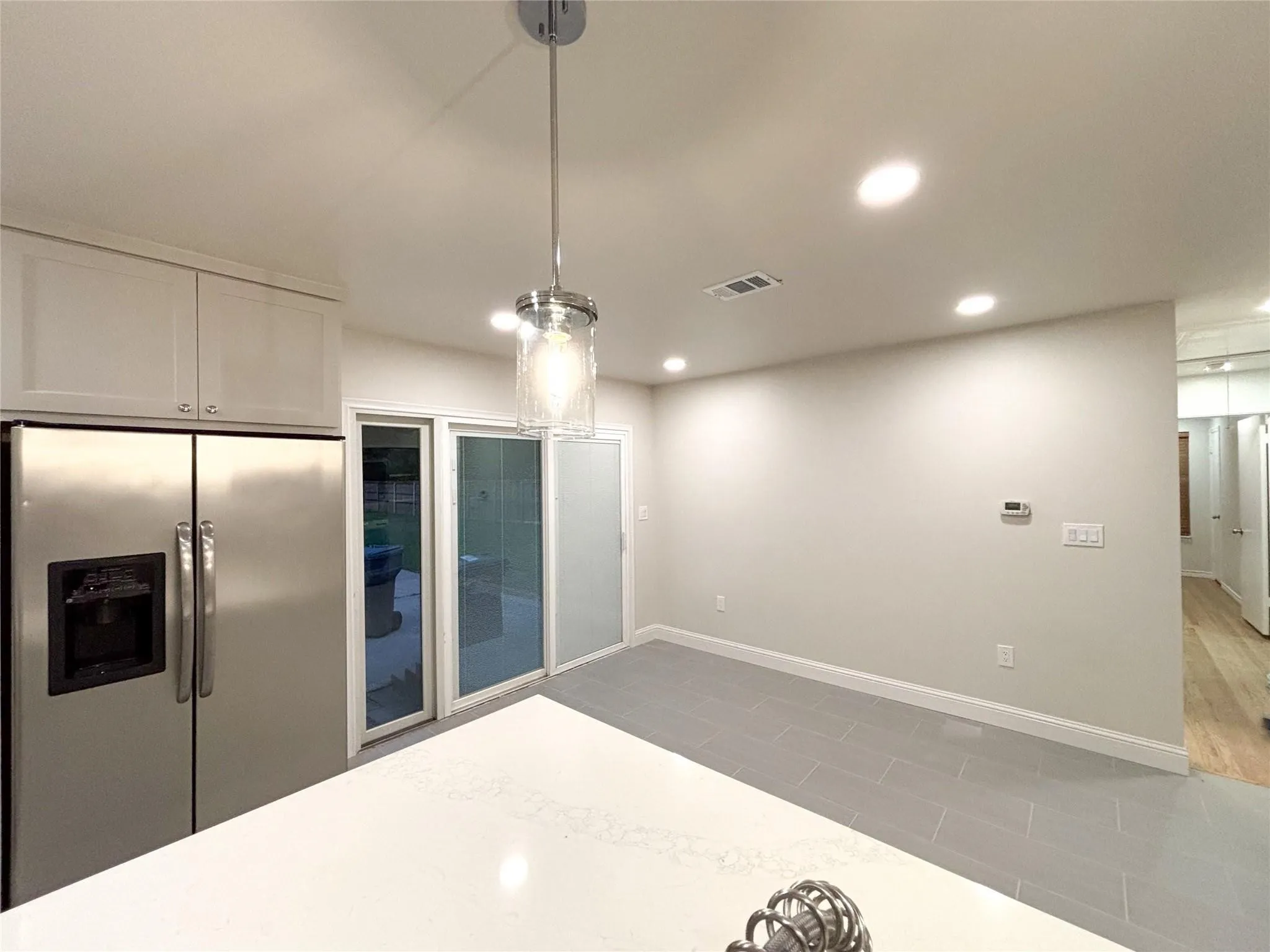 Single Family Residence For Rent in Dallas County , 2109 Highwood Drive, Dallas, Texas 75228, 3 Bedroom, 2 Bathroom, 2 Garage spaces, 1,422 Sqft, built in 1956, mls#21366546, Real Estate Agent in Dallas, Homes For Rent in Dallas county, Homes For Rent in Dallas, Realtor in Dallas Texas, Real Estate Brokerage Independent Realty Texas, Luminita Cordes Realtor