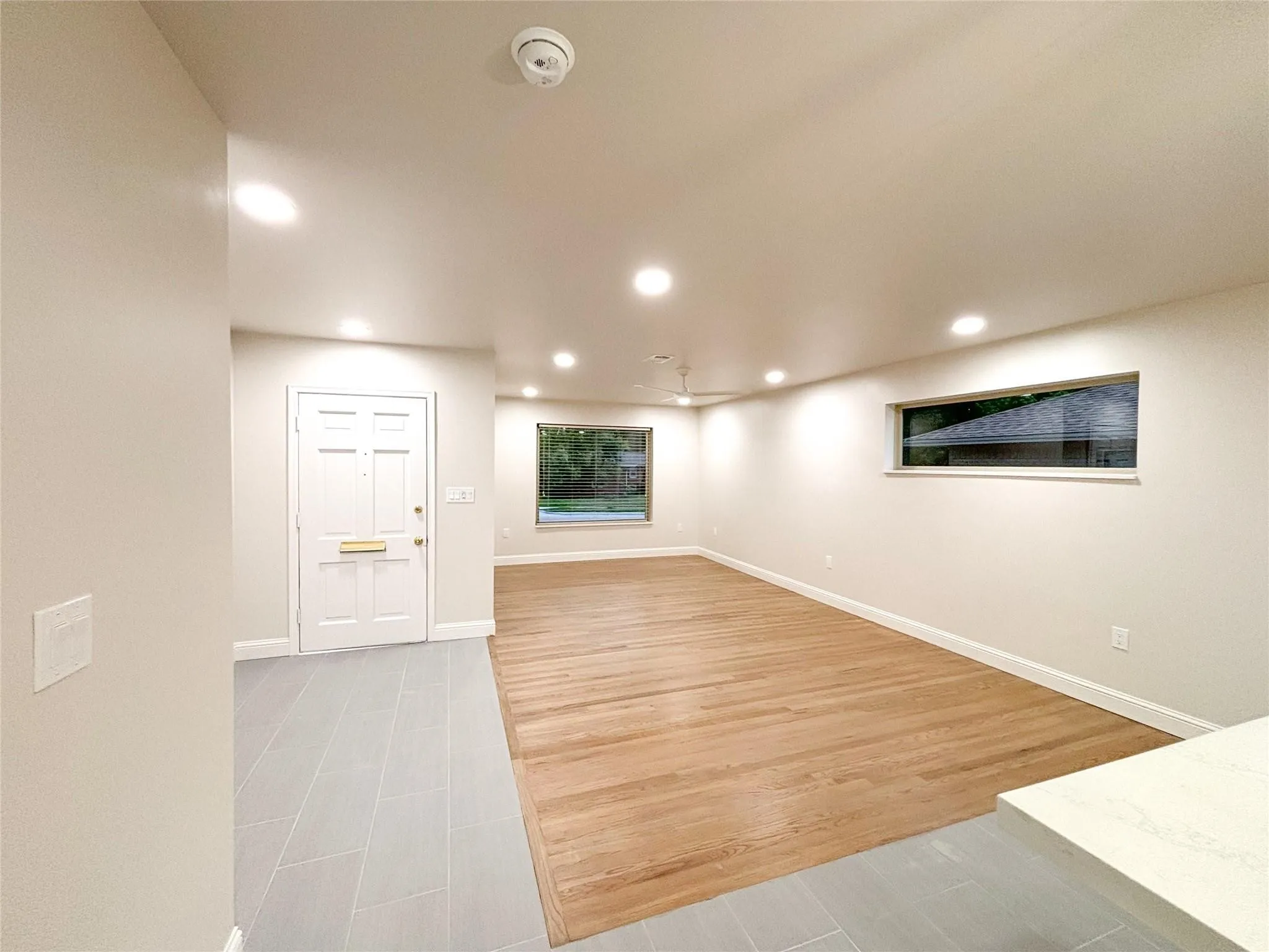 Single Family Residence For Rent in Dallas County , 2109 Highwood Drive, Dallas, Texas 75228, 3 Bedroom, 2 Bathroom, 2 Garage spaces, 1,422 Sqft, built in 1956, mls#21366546, Real Estate Agent in Dallas, Homes For Rent in Dallas county, Homes For Rent in Dallas, Realtor in Dallas Texas, Real Estate Brokerage Independent Realty Texas, Luminita Cordes Realtor