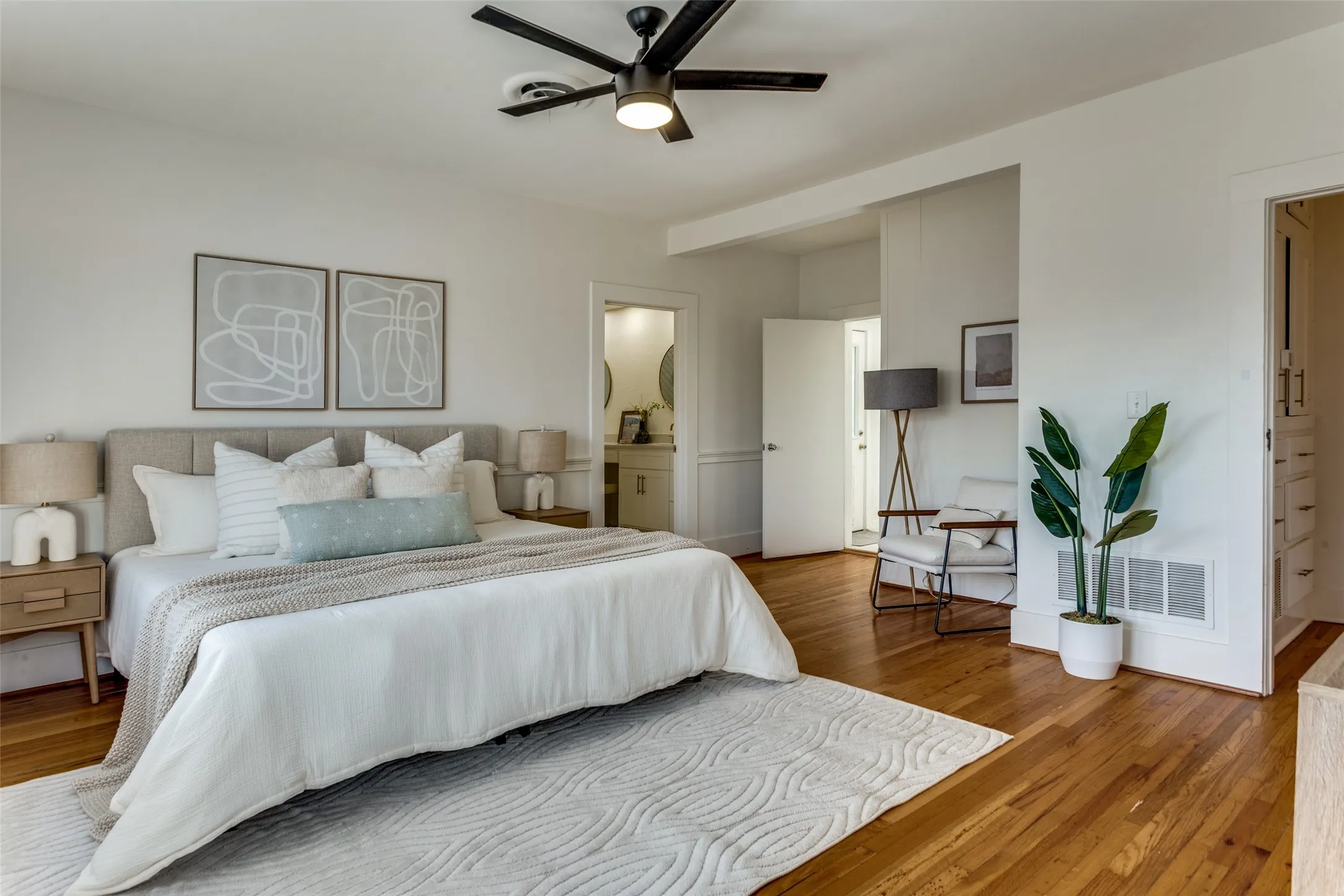 Huge primary suite!
