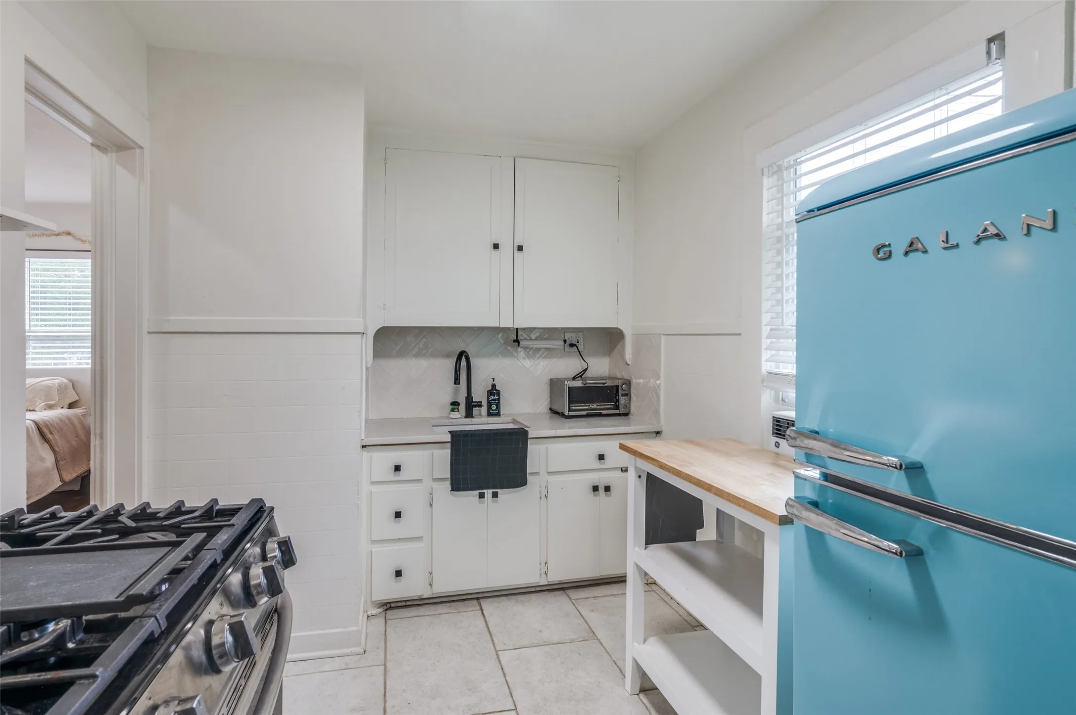 Garage kitchenette