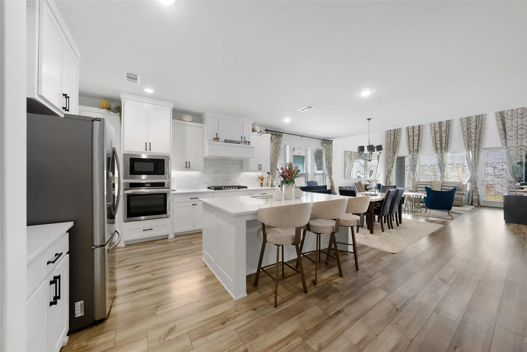 Single Family Residence For Rent in Collin County , 4828 Celestial Road, Mc Kinney, Texas 75071, 5 Bedroom, 6 Bathroom, 2 Garage spaces, 3,445 Sqft, built in 2022, mls#21364438, Real Estate Agent in Mc Kinney, Homes For Rent in Collin county, Homes For Rent in Mc Kinney, Realtor in Mc Kinney Texas, Real Estate Brokerage Independent Realty Texas, Luminita Cordes Realtor
