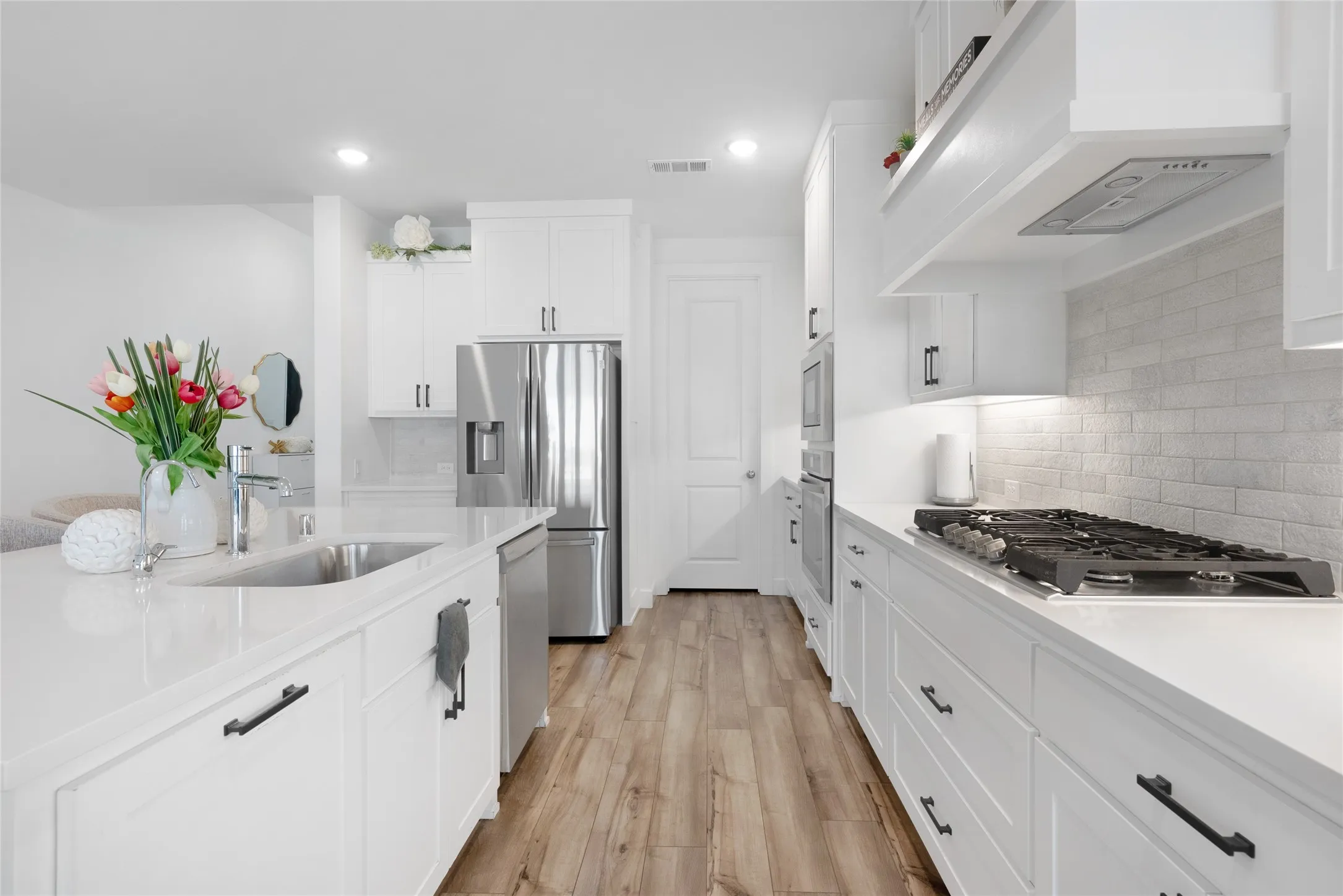 Single Family Residence For Rent in Collin County , 4828 Celestial Road, Mc Kinney, Texas 75071, 5 Bedroom, 6 Bathroom, 2 Garage spaces, 3,445 Sqft, built in 2022, mls#21364438, Real Estate Agent in Mc Kinney, Homes For Rent in Collin county, Homes For Rent in Mc Kinney, Realtor in Mc Kinney Texas, Real Estate Brokerage Independent Realty Texas, Luminita Cordes Realtor