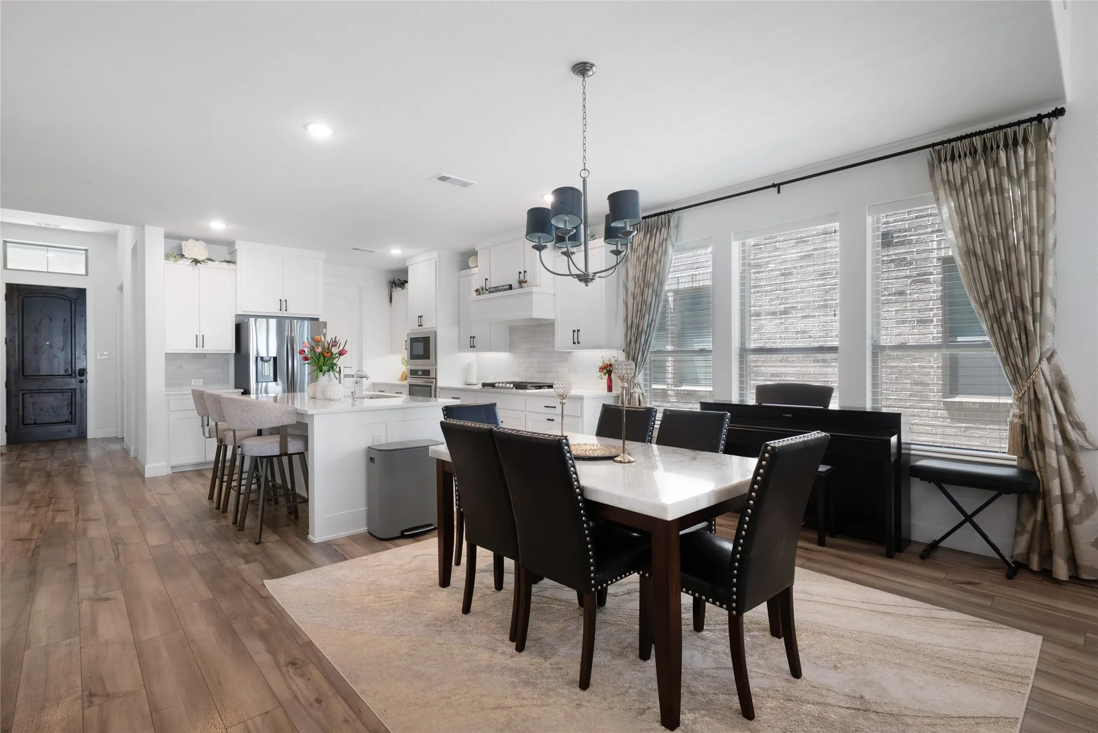 Single Family Residence For Rent in Collin County , 4828 Celestial Road, Mc Kinney, Texas 75071, 5 Bedroom, 6 Bathroom, 2 Garage spaces, 3,445 Sqft, built in 2022, mls#21364438, Real Estate Agent in Mc Kinney, Homes For Rent in Collin county, Homes For Rent in Mc Kinney, Realtor in Mc Kinney Texas, Real Estate Brokerage Independent Realty Texas, Luminita Cordes Realtor