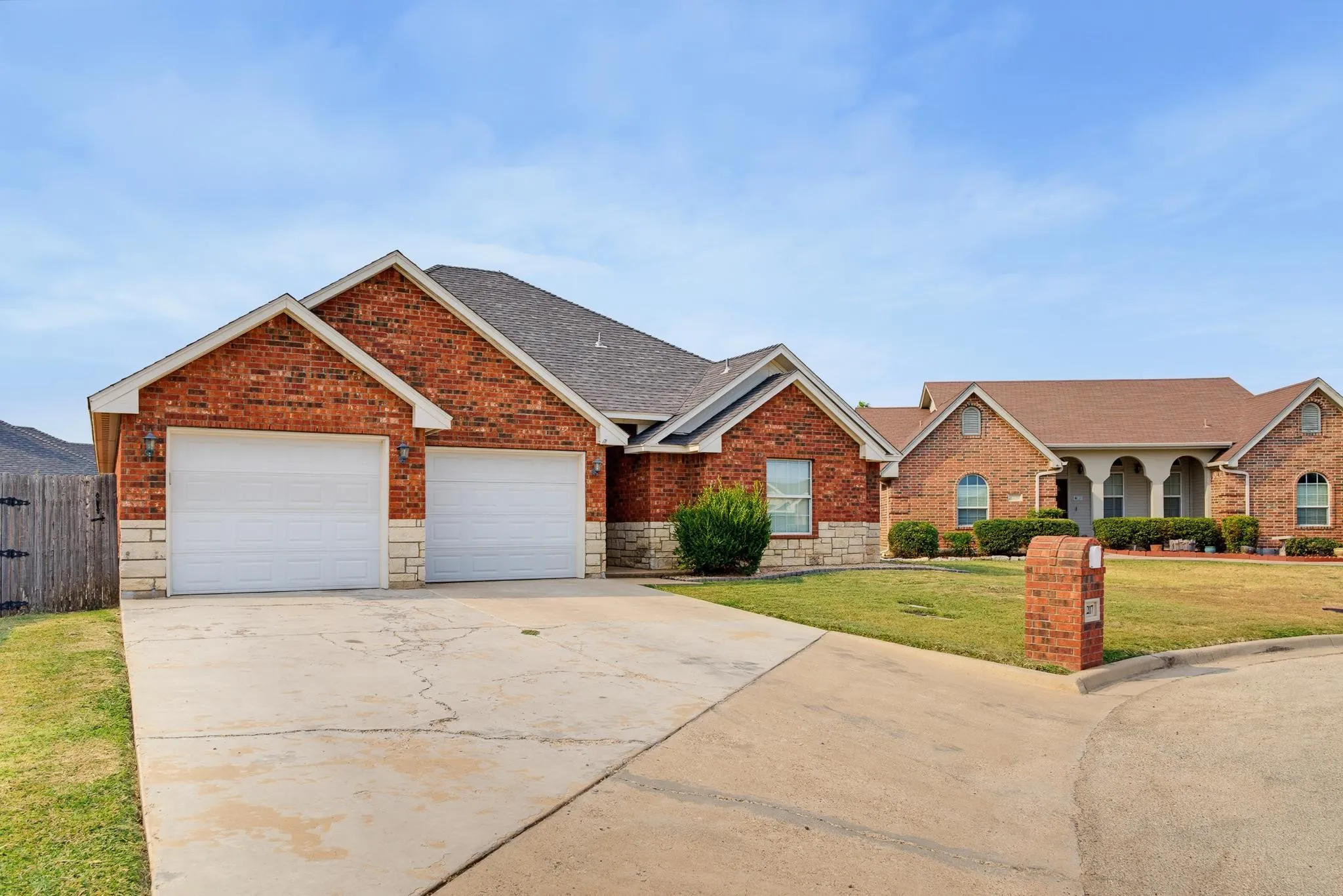 Single Family Residence For Sale in Taylor County , 1217 Lewis And Clark Trail, Abilene, Texas 79602, 3 Bedroom, 2 Bathroom, 2 Garage spaces, 1,662 Sqft, built in 2007, mls#21370172, Real Estate Agent in Abilene, Homes For Sale in Taylor county, Homes For Sale in Abilene, Realtor in Abilene Texas, Real Estate Brokerage Independent Realty Texas, Luminita Cordes Realtor