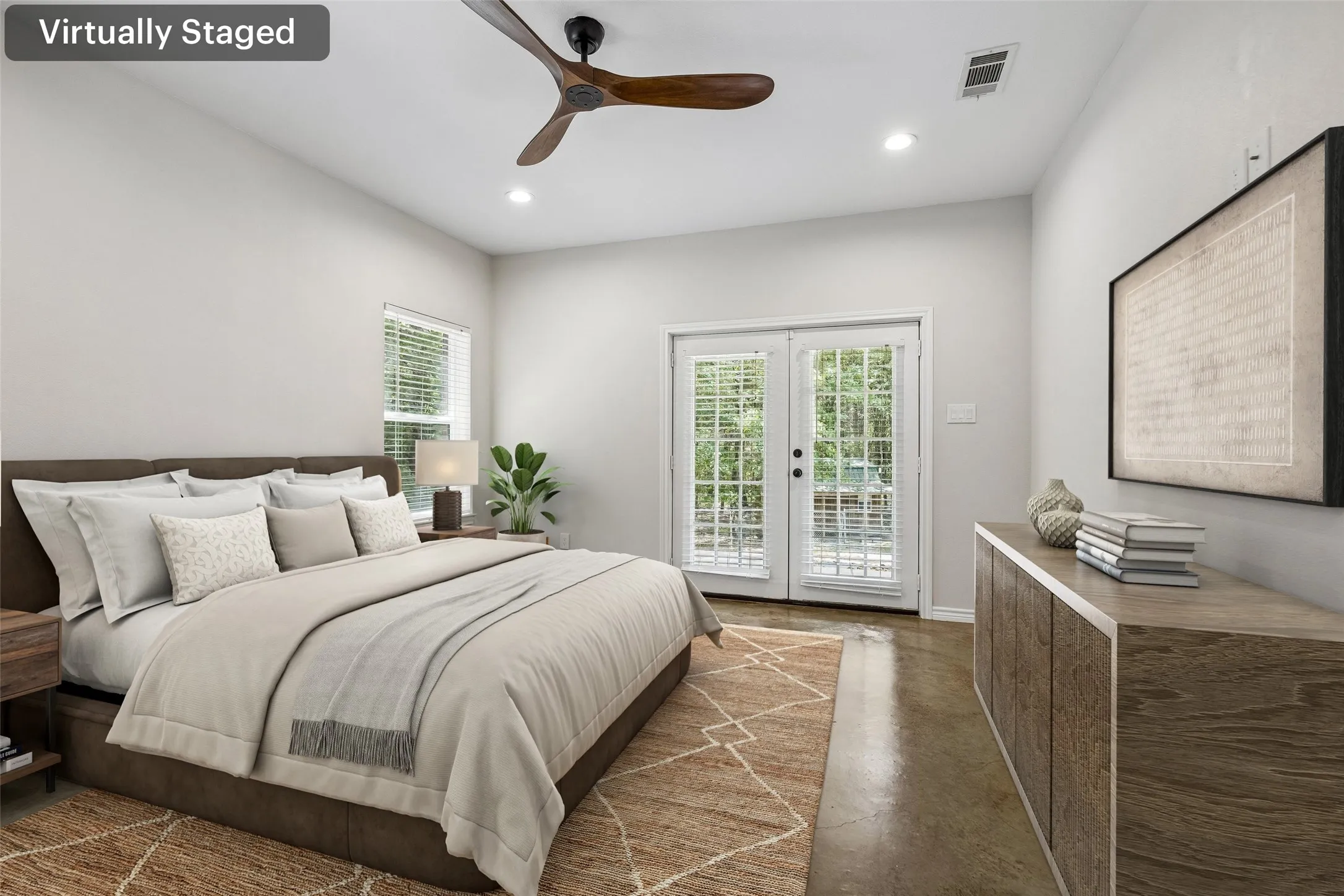 Single Family Residence For Sale in Hunt County , 2904 Hideaway Lane, Quinlan, Texas 75474, 3 Bedroom, 2 Bathroom, 2 Garage spaces, 1,727 Sqft, built in 2009, mls#21362759, Real Estate Agent in Quinlan, Homes For Sale in Hunt county, Homes For Sale in Quinlan, Realtor in Quinlan Texas, Real Estate Brokerage Independent Realty Texas, Luminita Cordes Realtor