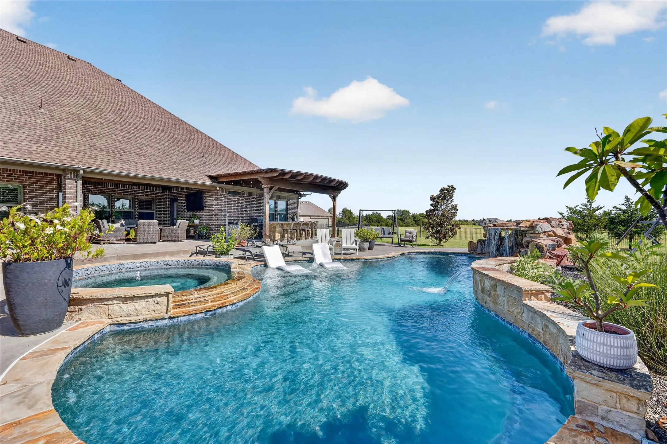 Single Family Residence For Sale in Kaufman County , 11110 Whispering Lane, Talty, Texas 75126, 4 Bedroom, 4 Bathroom, 3 Garage spaces, 3,725 Sqft, built in 2017, mls#21369344, Real Estate Agent in Talty, Homes For Sale in Kaufman county, Homes For Sale in Talty, Realtor in Talty Texas, Real Estate Brokerage Independent Realty Texas, Luminita Cordes Realtor