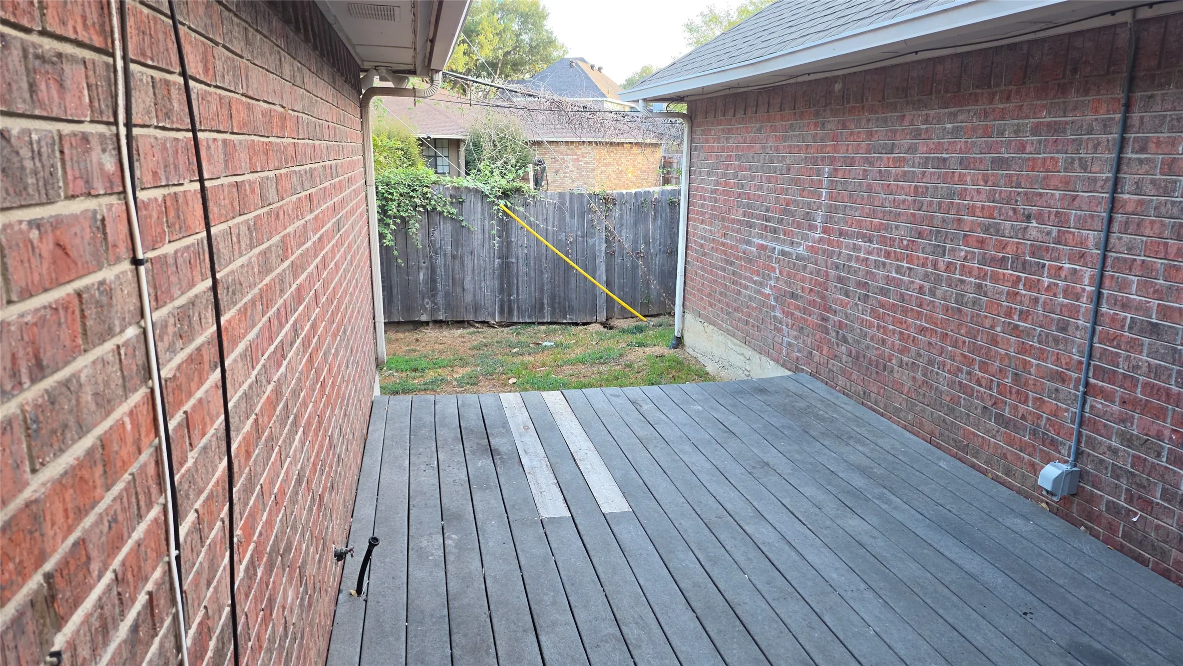 Single Family Residence For Sale in Tarrant County , 4401 Waycross Drive, Arlington, Texas 76016, 4 Bedroom, 3 Bathroom, 2 Garage spaces, 2,474 Sqft, built in 1982, mls#21370741, Real Estate Agent in Arlington, Homes For Sale in Tarrant county, Homes For Sale in Arlington, Realtor in Arlington Texas, Real Estate Brokerage Independent Realty Texas, Luminita Cordes Realtor