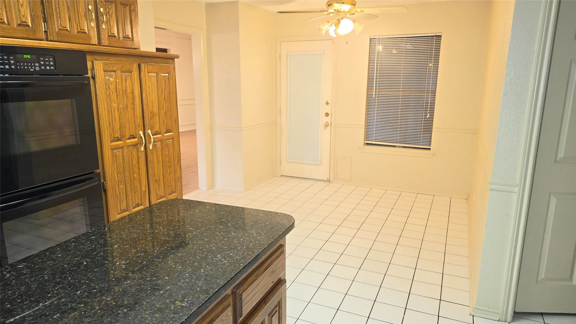 Single Family Residence For Sale in Tarrant County , 4401 Waycross Drive, Arlington, Texas 76016, 4 Bedroom, 3 Bathroom, 2 Garage spaces, 2,474 Sqft, built in 1982, mls#21370741, Real Estate Agent in Arlington, Homes For Sale in Tarrant county, Homes For Sale in Arlington, Realtor in Arlington Texas, Real Estate Brokerage Independent Realty Texas, Luminita Cordes Realtor
