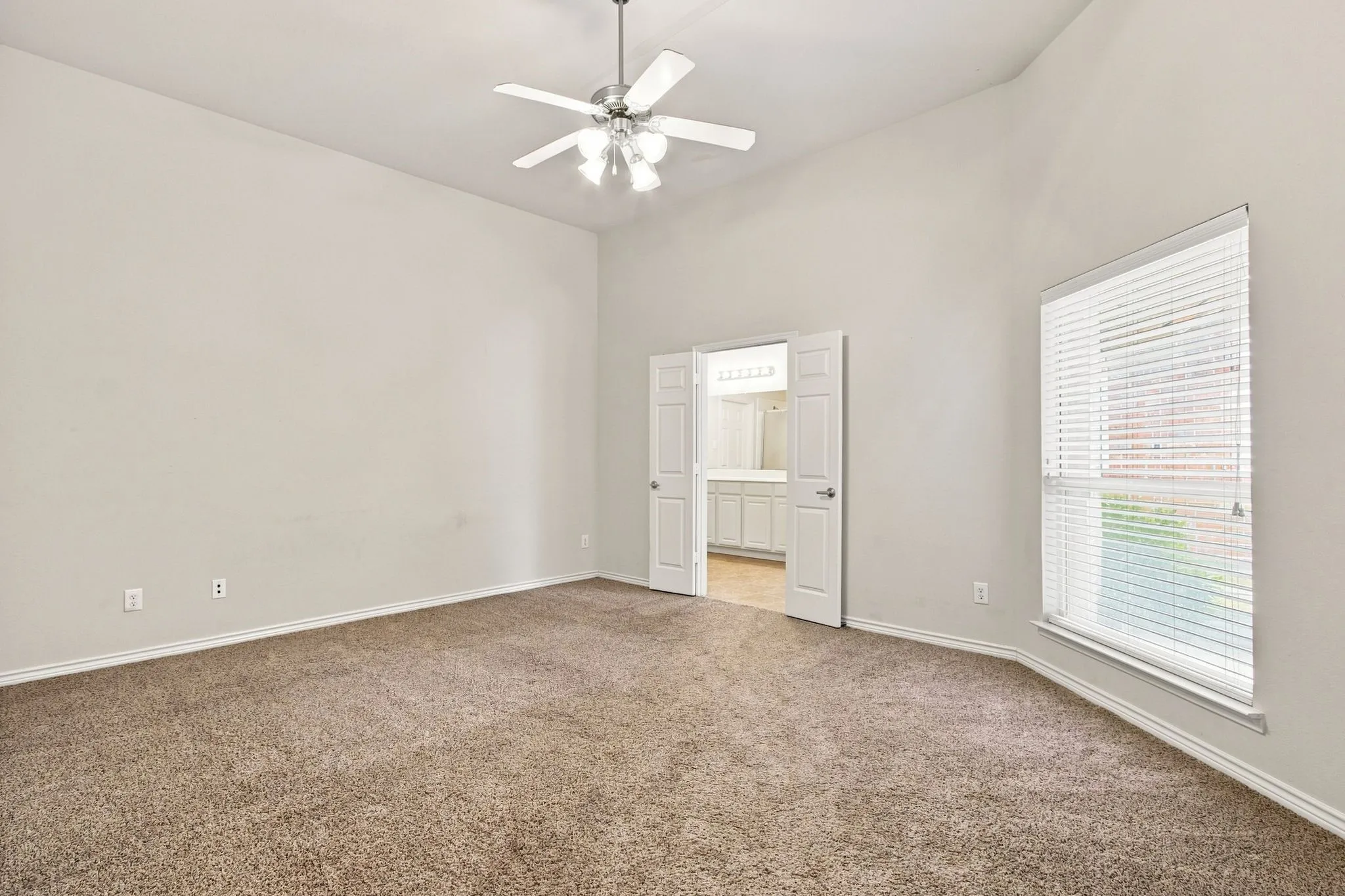 Single Family Residence For Sale in Collin County , 7961 Crampton Lane, Frisco, Texas 75035, 3 Bedroom, 2 Bathroom, 2 Garage spaces, 1,785 Sqft, built in 2006, mls#21369486, Real Estate Agent in Frisco, Homes For Sale in Collin county, Homes For Sale in Frisco, Realtor in Frisco Texas, Real Estate Brokerage Independent Realty Texas, Luminita Cordes Realtor